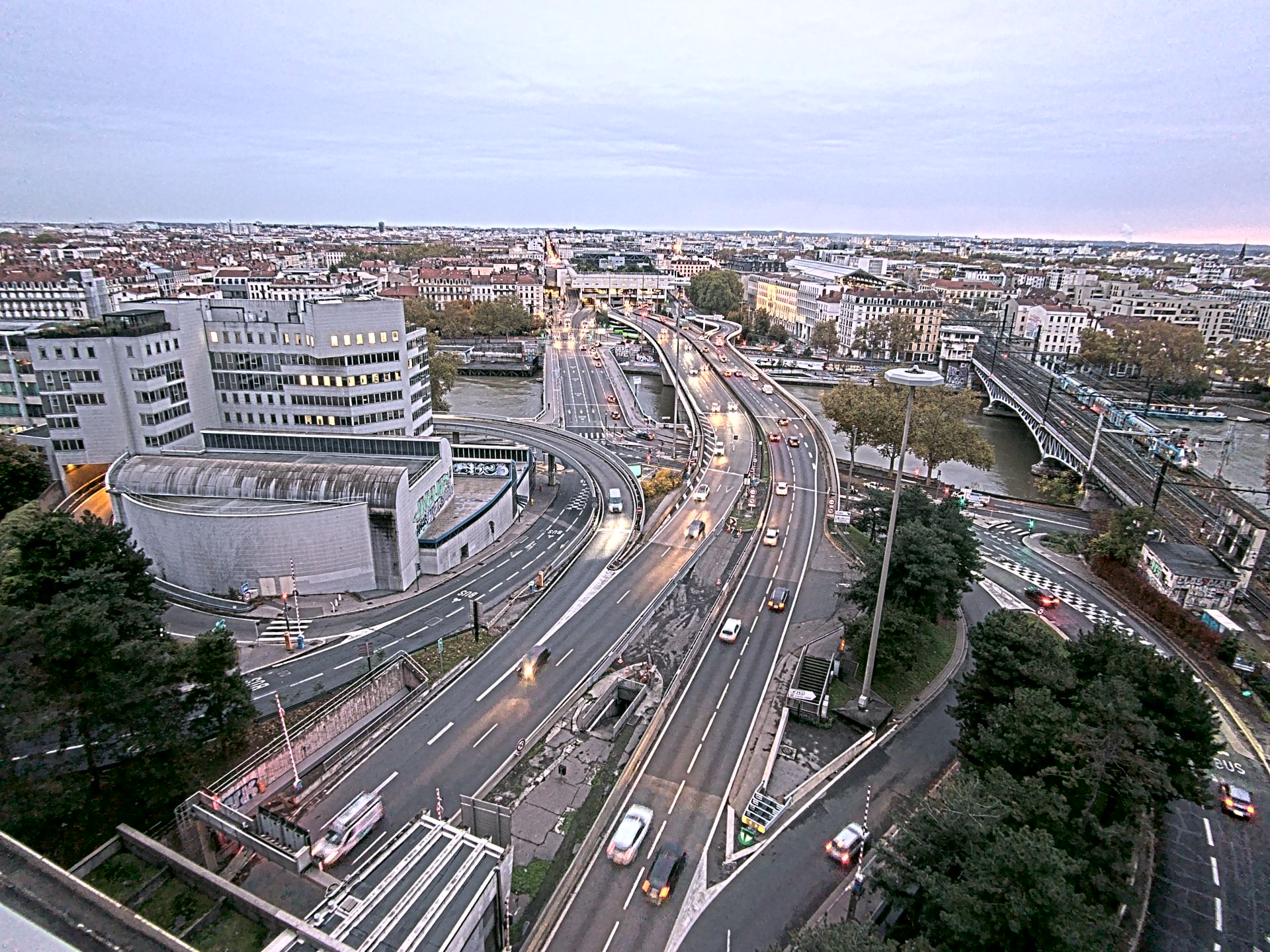 Caméra autoroute à Lyon Perrache à l'entrée Sud du Tunnel sous Fourvière, en direction de Marseille