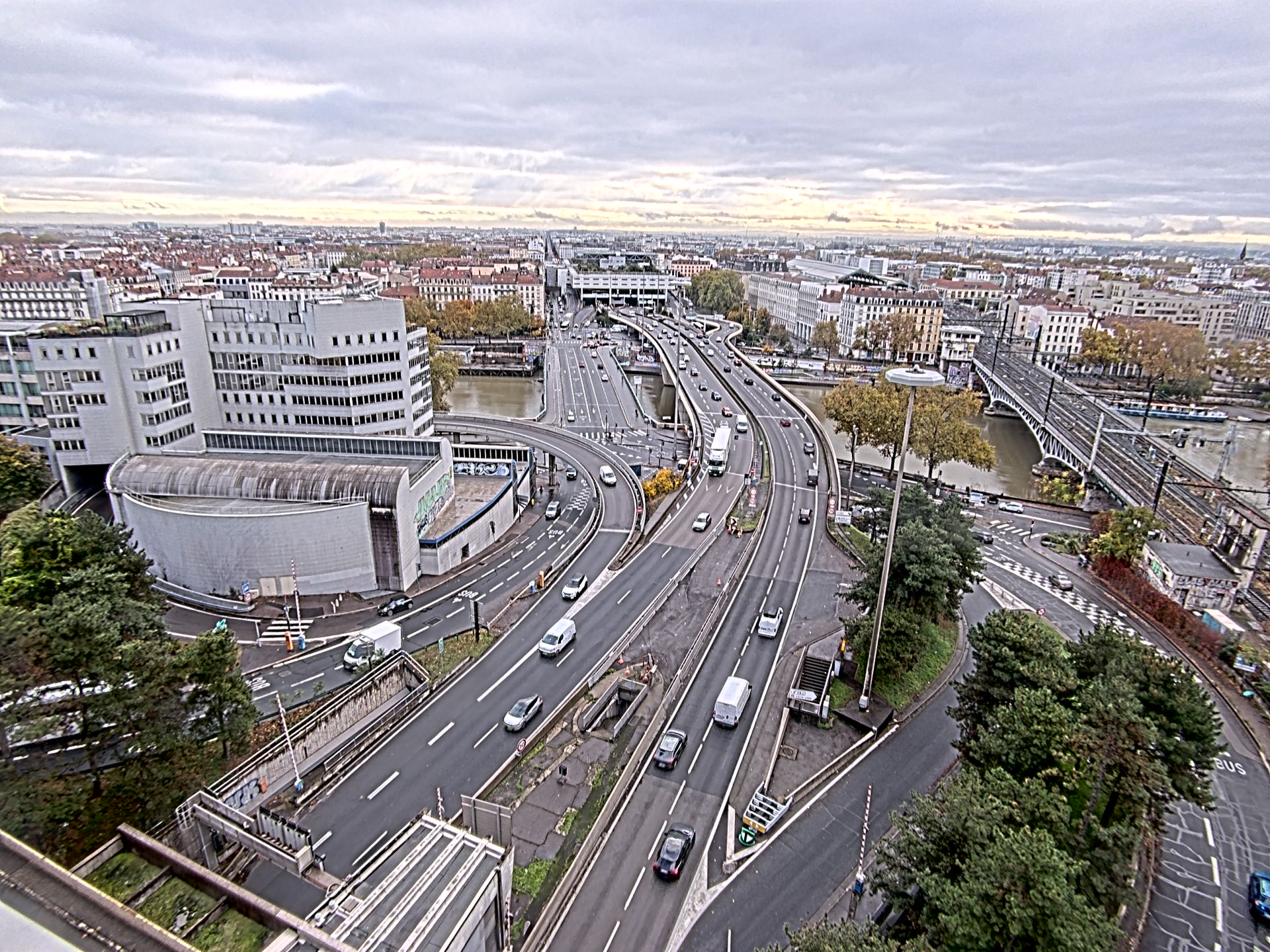 Caméra autoroute à Lyon Perrache à l'entrée Sud du Tunnel sous Fourvière, en direction de Marseille