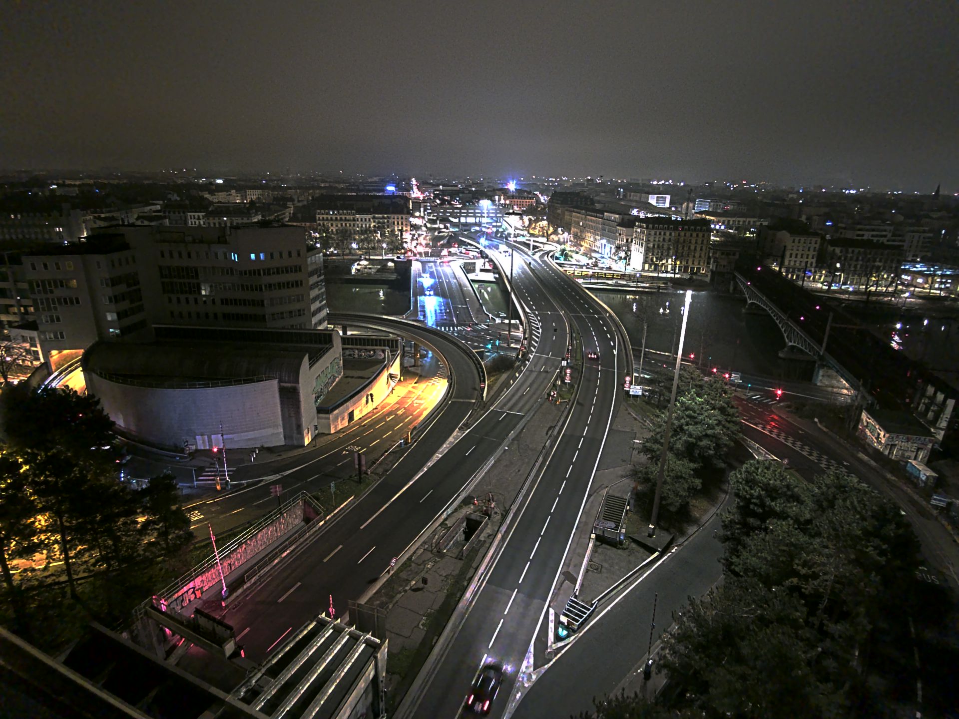 Caméra autoroute à Lyon Perrache à l'entrée Sud du Tunnel sous Fourvière, en direction de Marseille