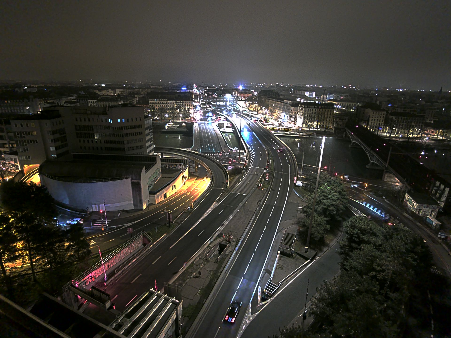 Caméra autoroute à Lyon Perrache à l'entrée Sud du Tunnel sous Fourvière, en direction de Marseille