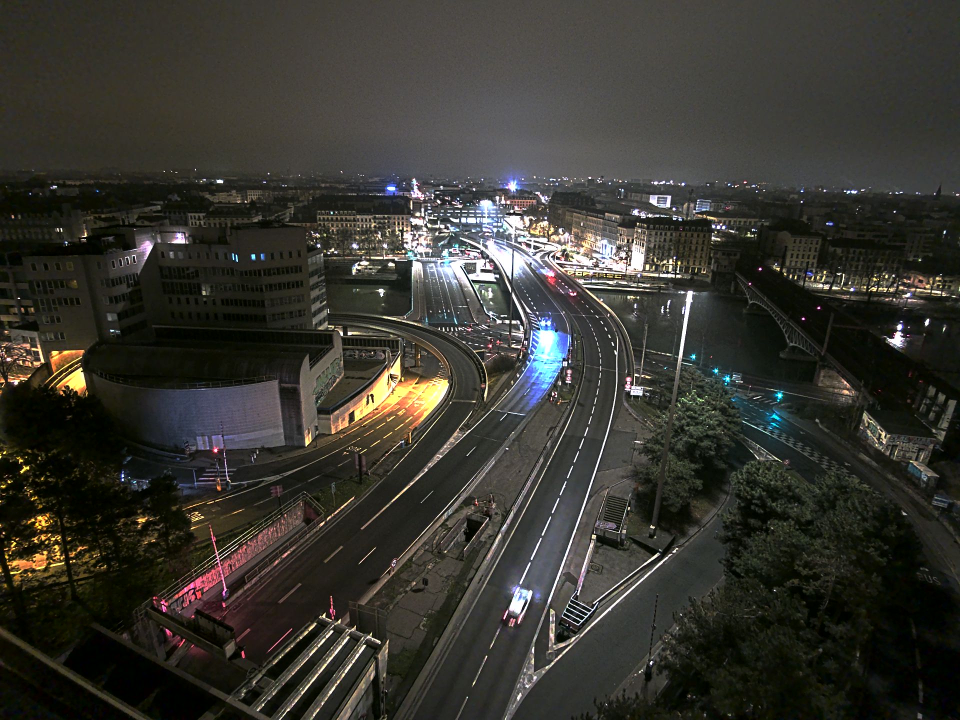 Caméra autoroute à Lyon Perrache à l'entrée Sud du Tunnel sous Fourvière, en direction de Marseille