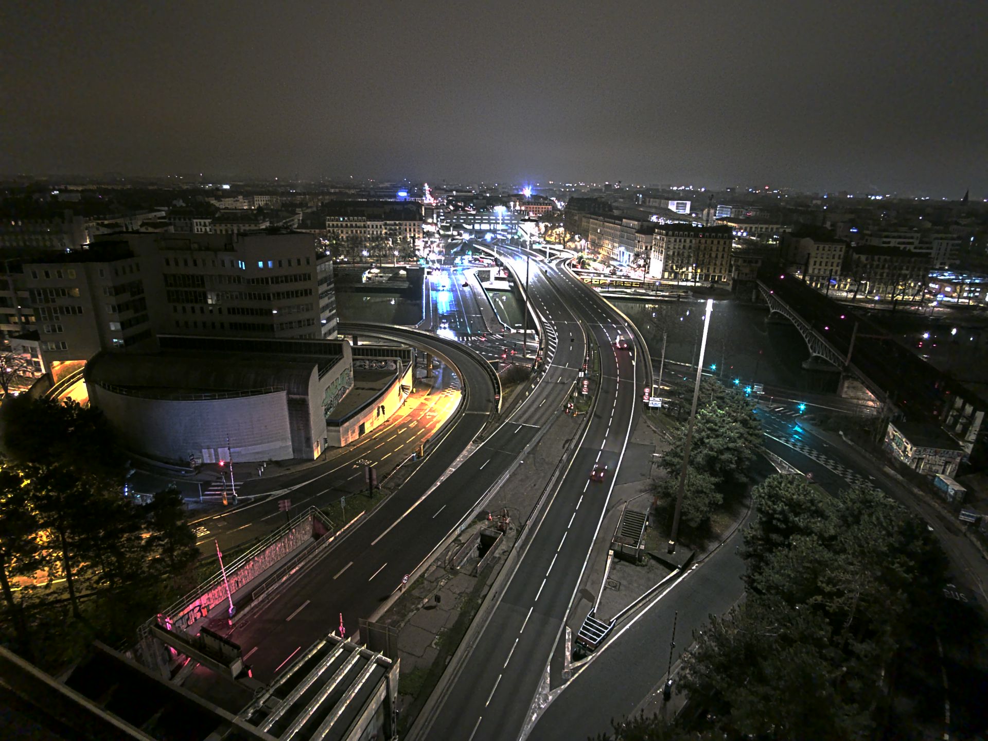 Caméra autoroute à Lyon Perrache à l'entrée Sud du Tunnel sous Fourvière, en direction de Marseille
