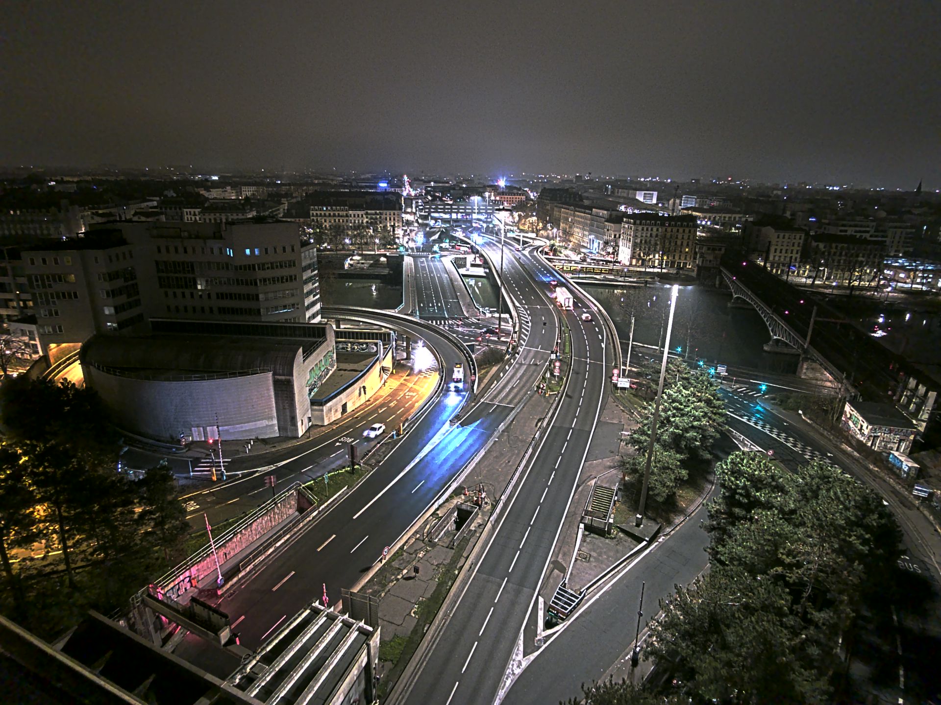 Caméra autoroute à Lyon Perrache à l'entrée Sud du Tunnel sous Fourvière, en direction de Marseille