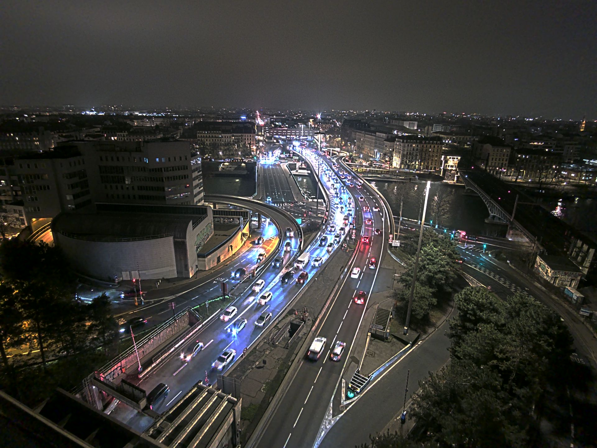 Caméra autoroute à Lyon Perrache à l'entrée Sud du Tunnel sous Fourvière, en direction de Marseille