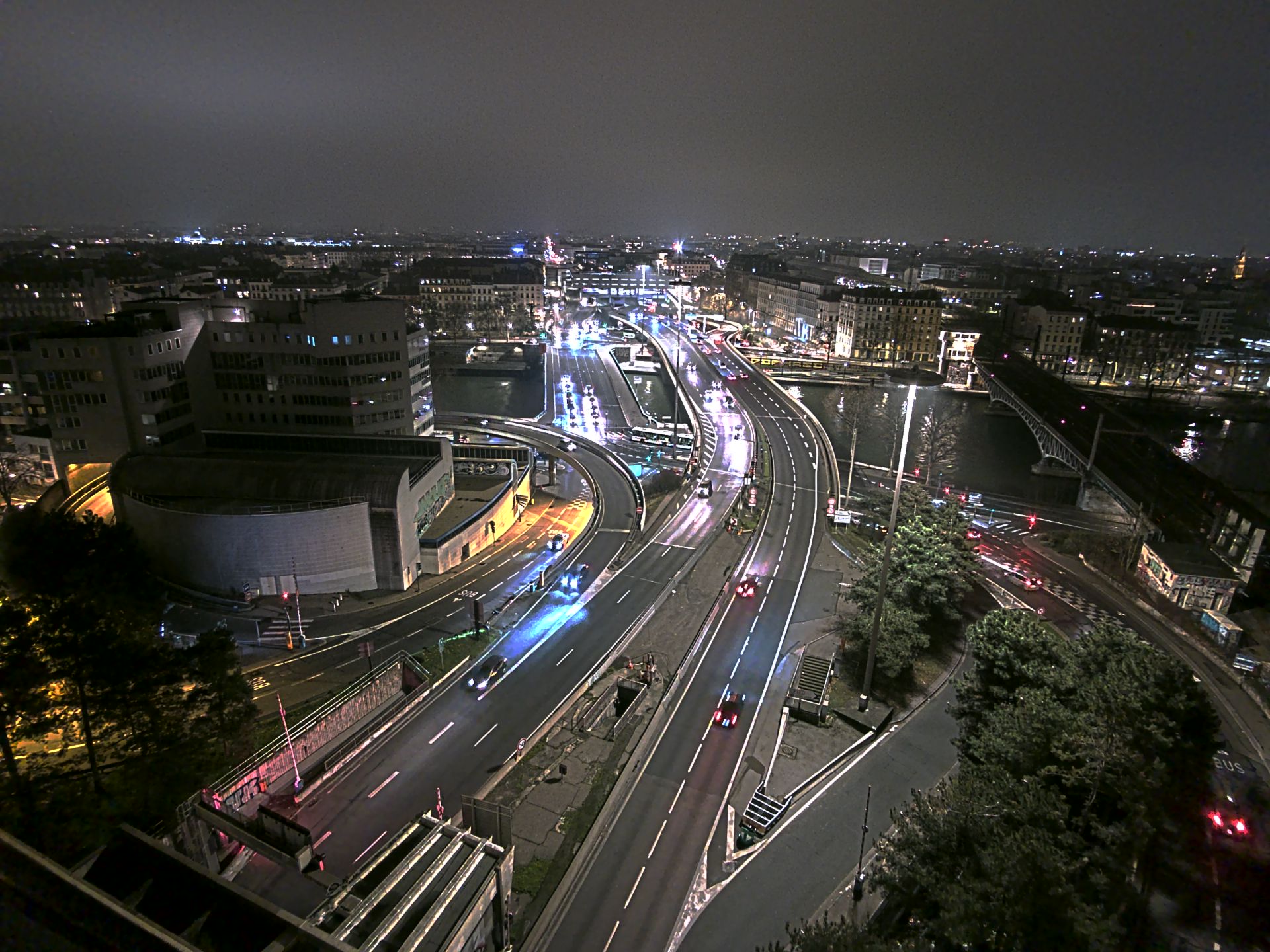 Caméra autoroute à Lyon Perrache à l'entrée Sud du Tunnel sous Fourvière, en direction de Marseille