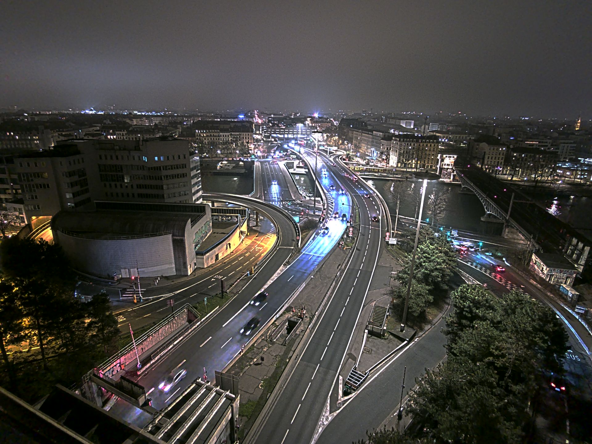 Caméra autoroute à Lyon Perrache à l'entrée Sud du Tunnel sous Fourvière, en direction de Marseille