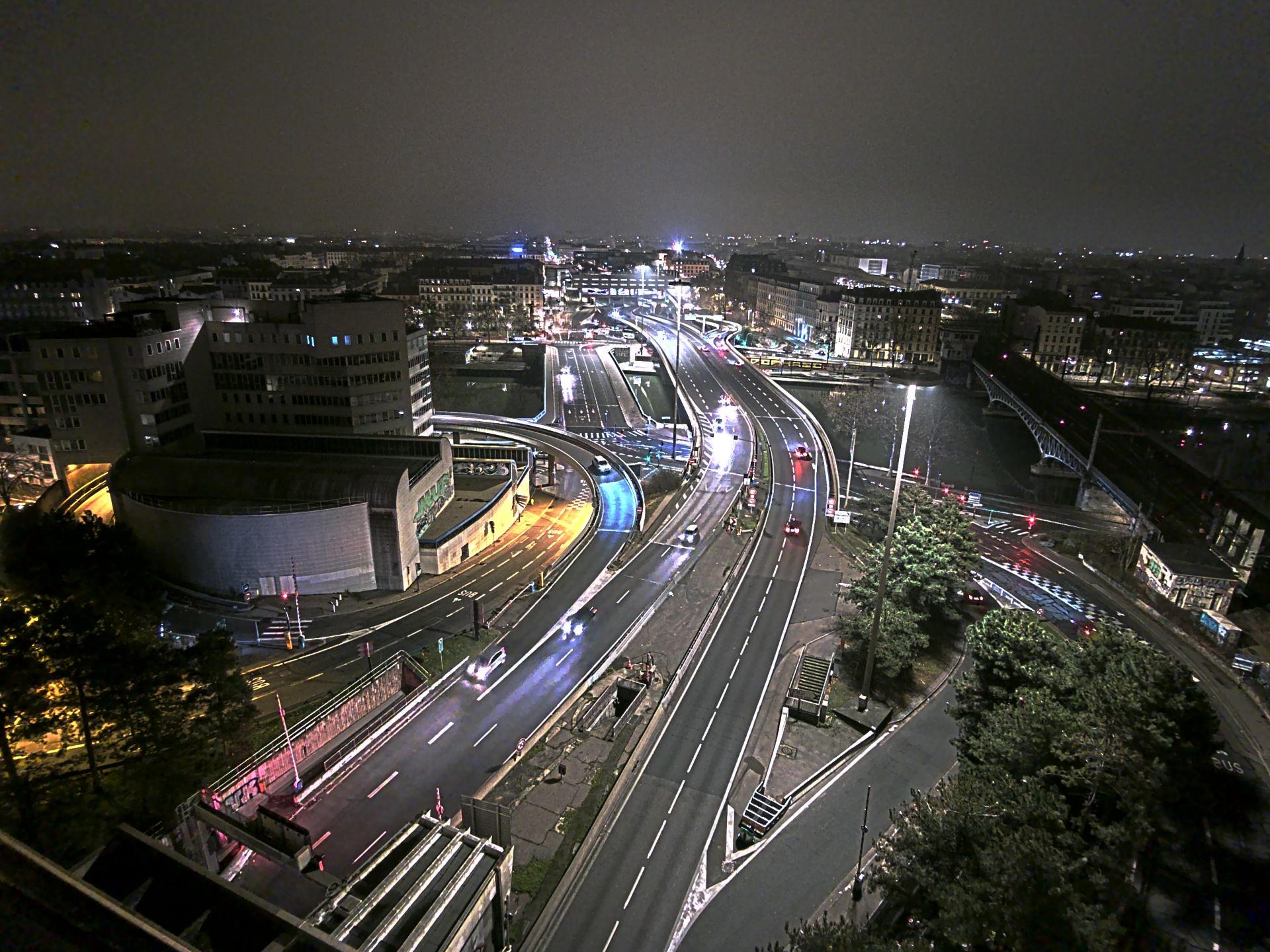 Caméra autoroute à Lyon Perrache à l'entrée Sud du Tunnel sous Fourvière, en direction de Marseille