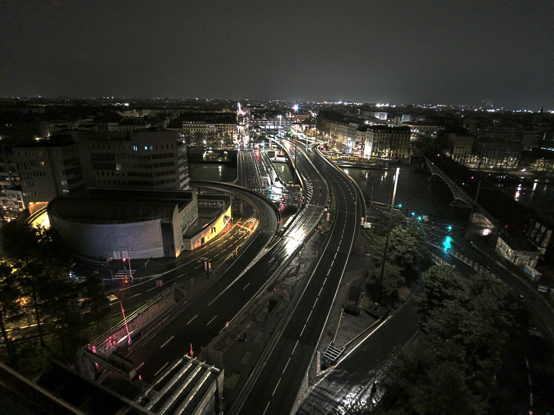 Caméra autoroute à Lyon Perrache à l'entrée Sud du Tunnel sous Fourvière, en direction de Marseille