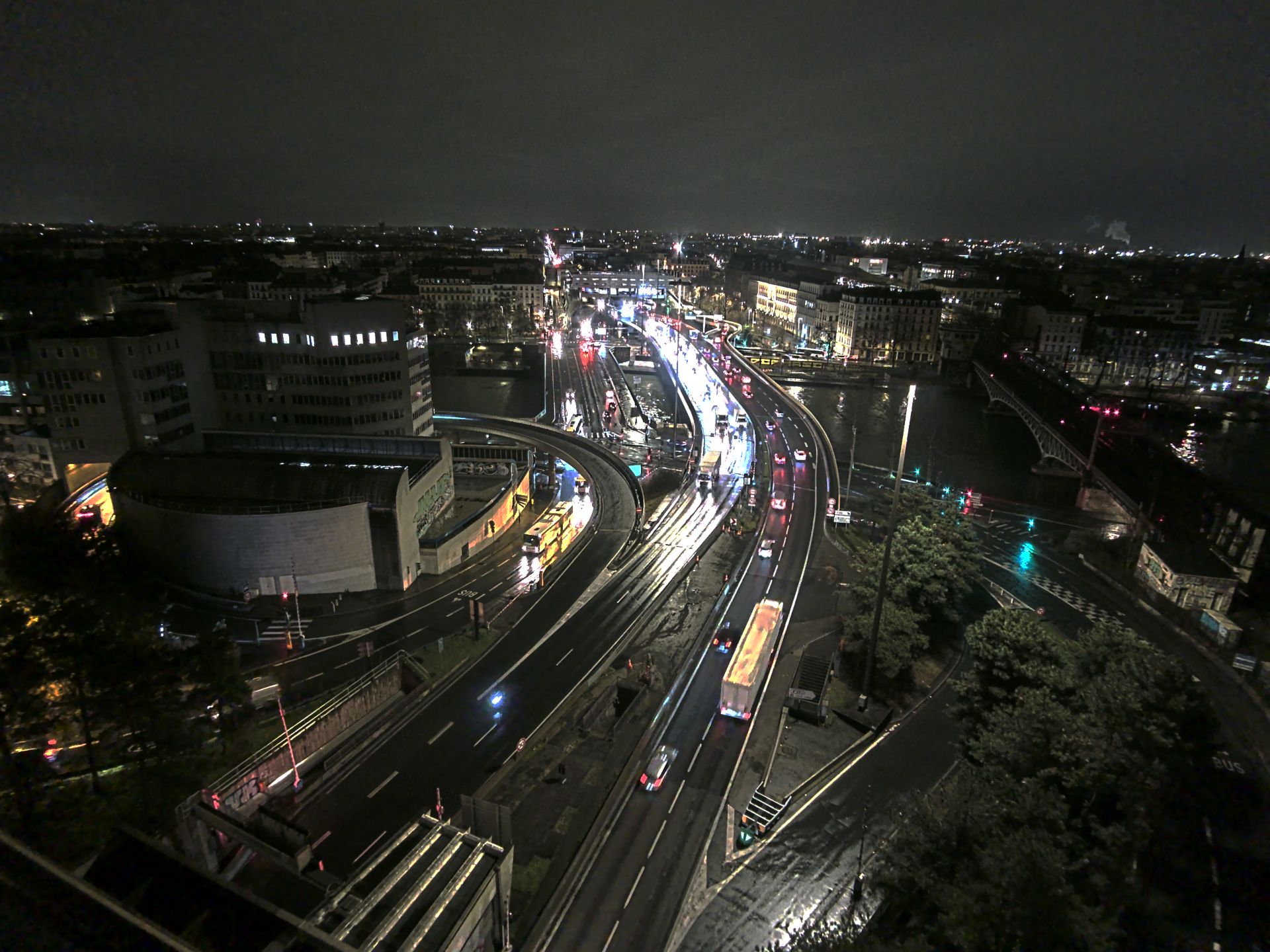 Caméra autoroute à Lyon Perrache à l'entrée Sud du Tunnel sous Fourvière, en direction de Marseille