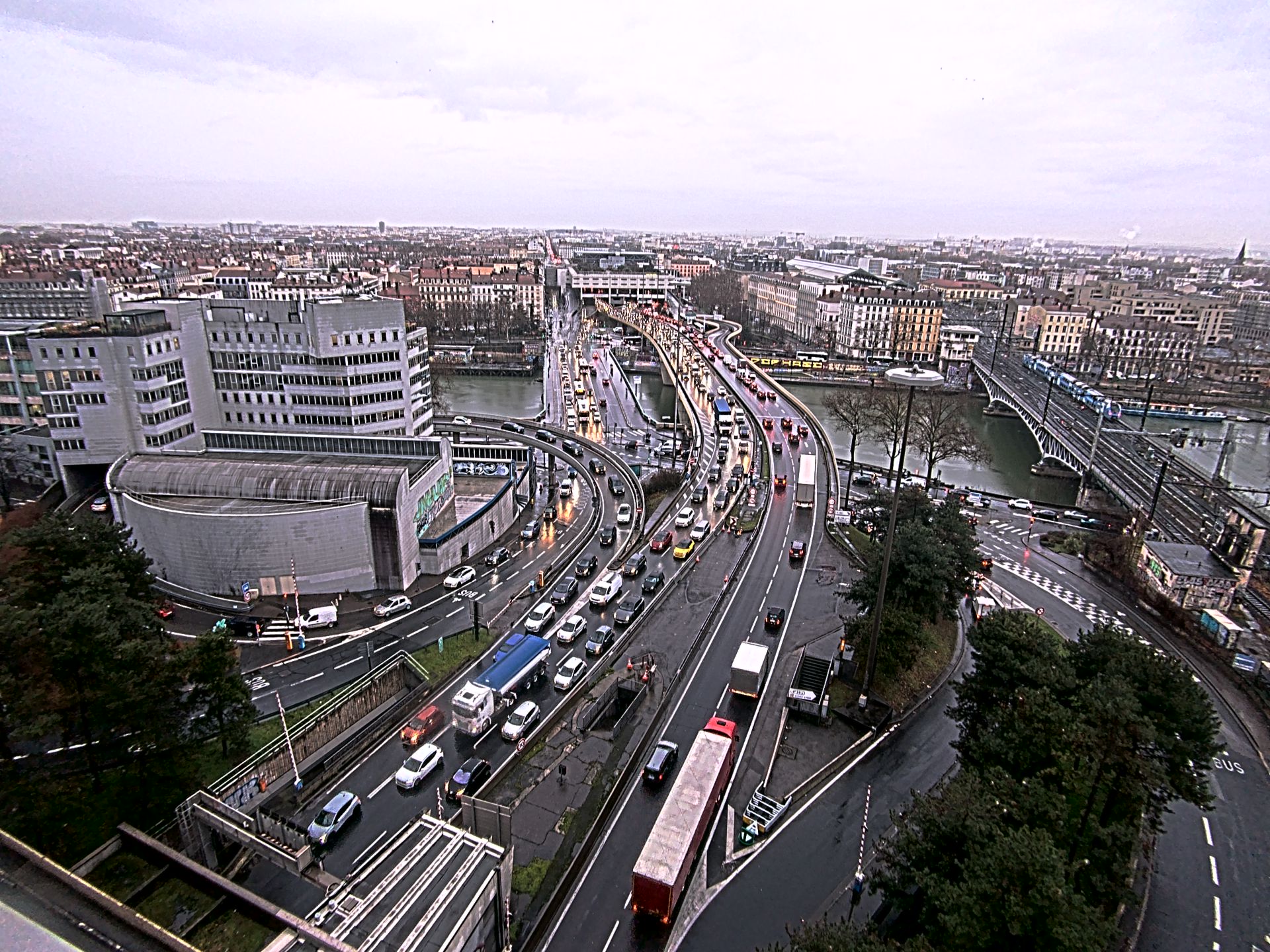 Caméra autoroute à Lyon Perrache à l'entrée Sud du Tunnel sous Fourvière, en direction de Marseille