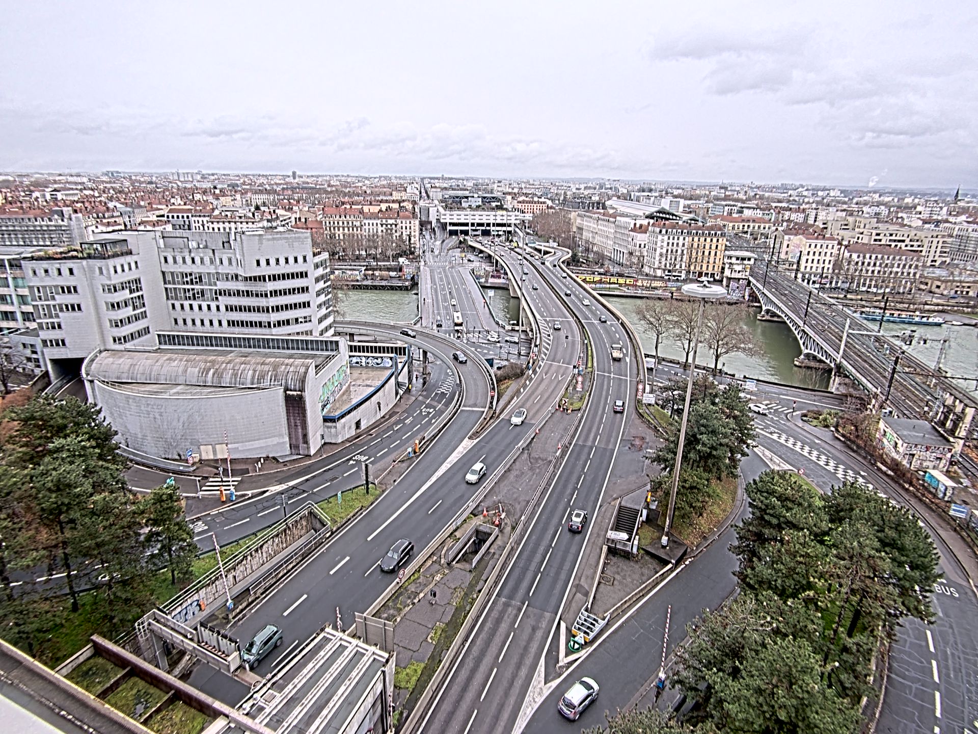 Caméra autoroute à Lyon Perrache à l'entrée Sud du Tunnel sous Fourvière, en direction de Marseille