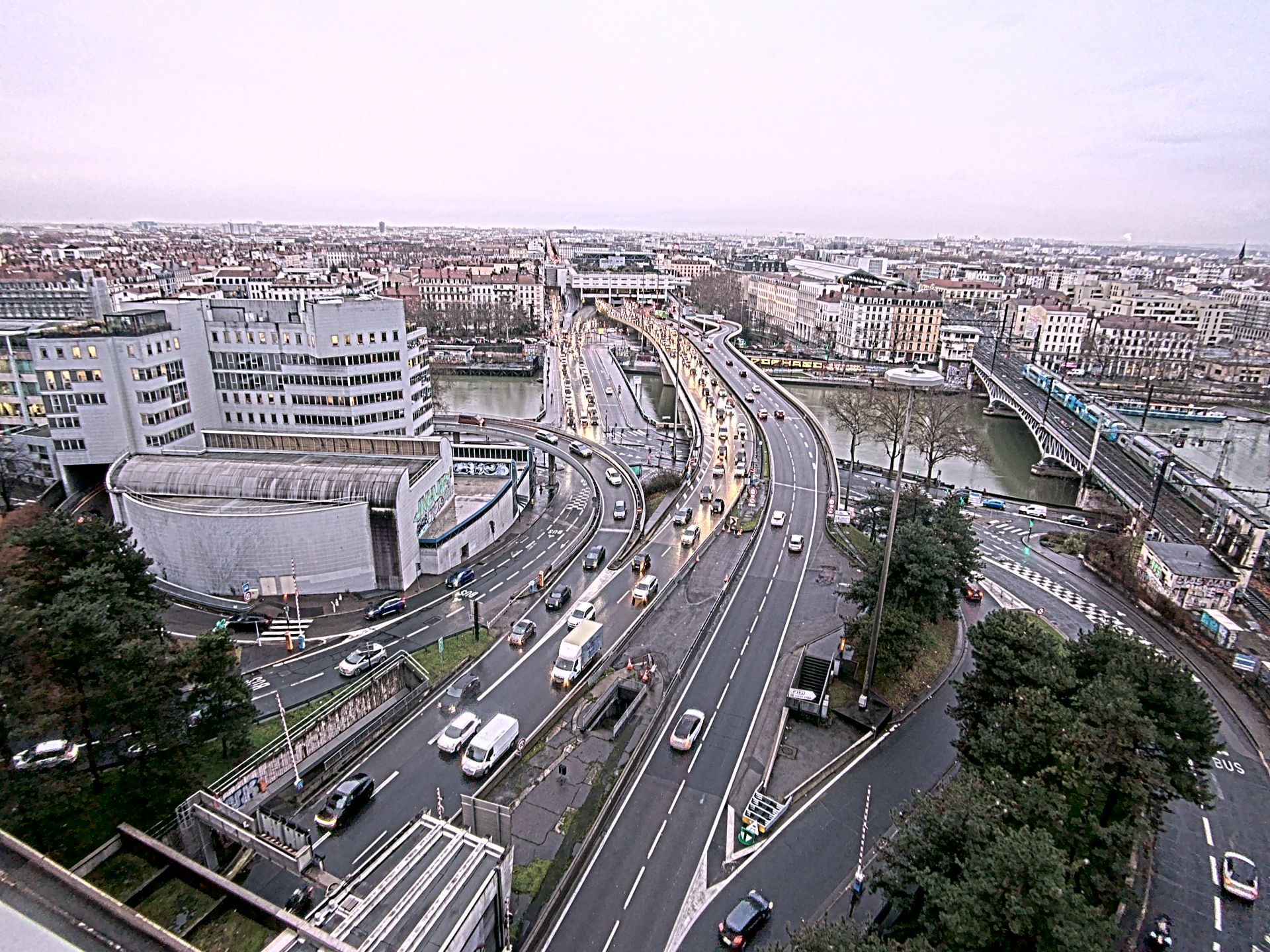 Caméra autoroute à Lyon Perrache à l'entrée Sud du Tunnel sous Fourvière, en direction de Marseille
