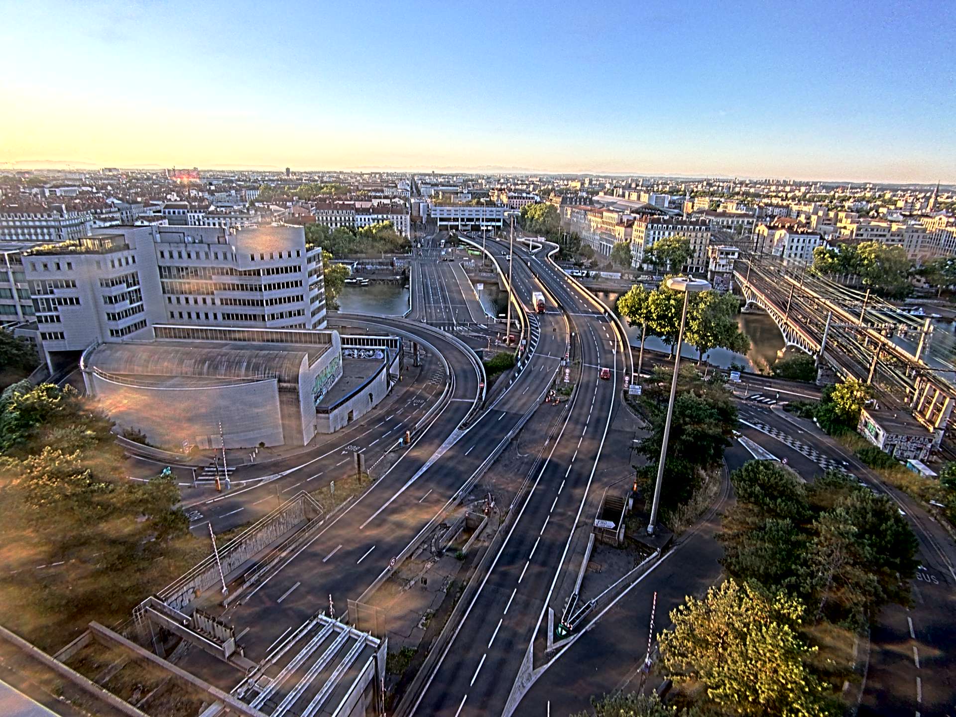 Caméra autoroute à Lyon Perrache à l'entrée Sud du Tunnel sous Fourvière, en direction de Marseille