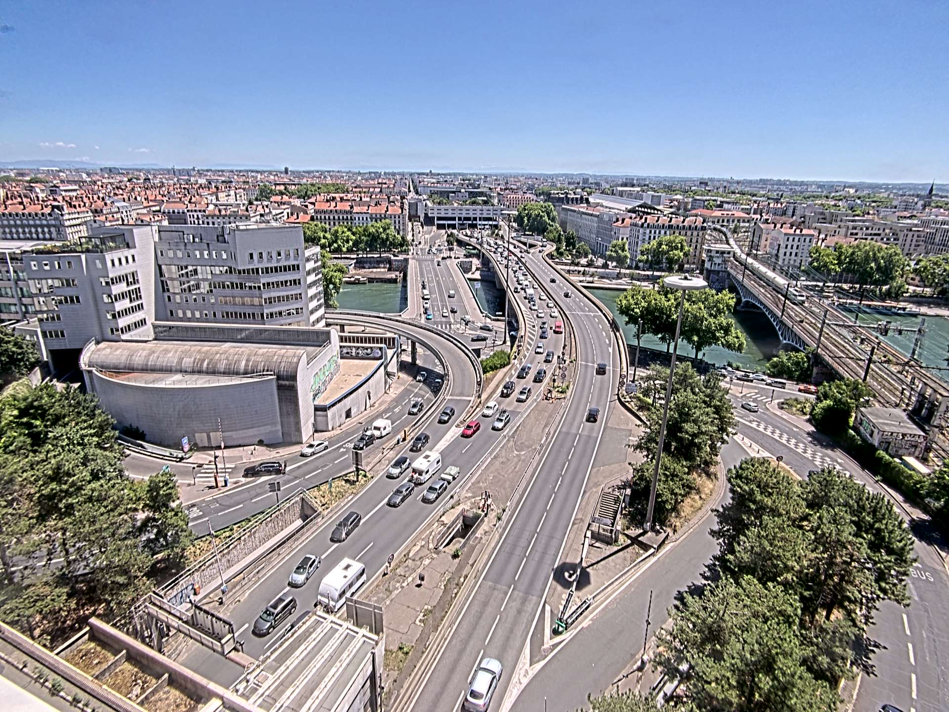 Caméra autoroute à Lyon Perrache à l'entrée Sud du Tunnel sous Fourvière, en direction de Marseille