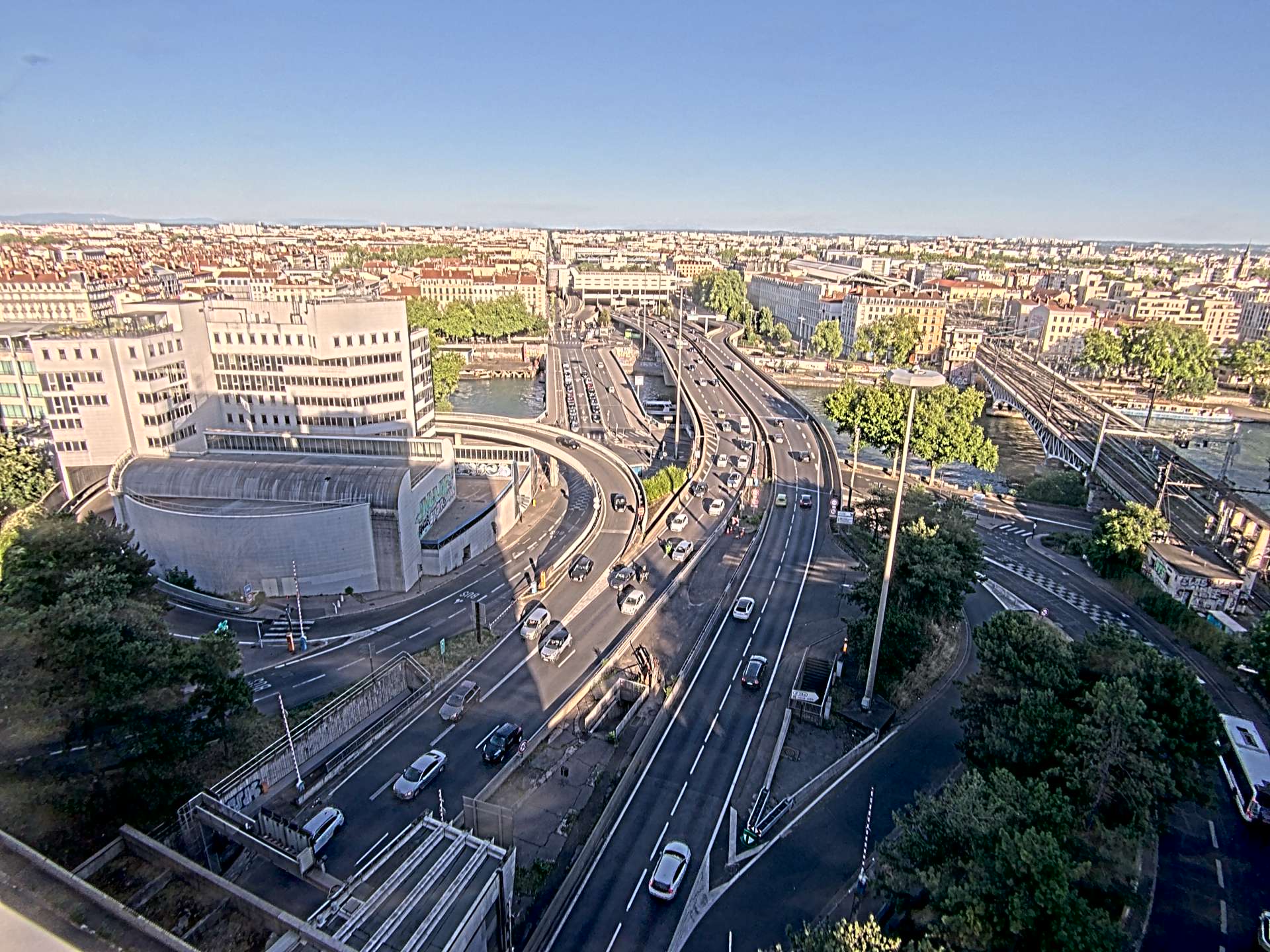 Caméra autoroute à Lyon Perrache à l'entrée Sud du Tunnel sous Fourvière, en direction de Marseille