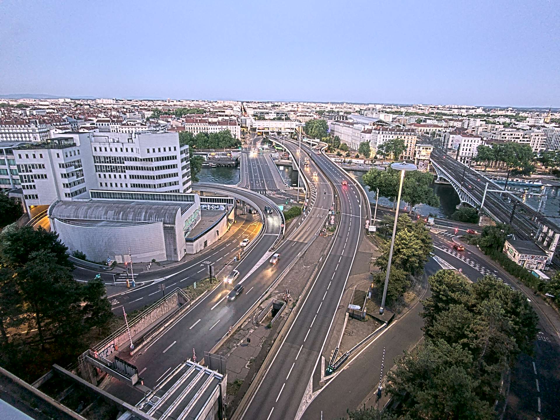 Caméra autoroute à Lyon Perrache à l'entrée Sud du Tunnel sous Fourvière, en direction de Marseille