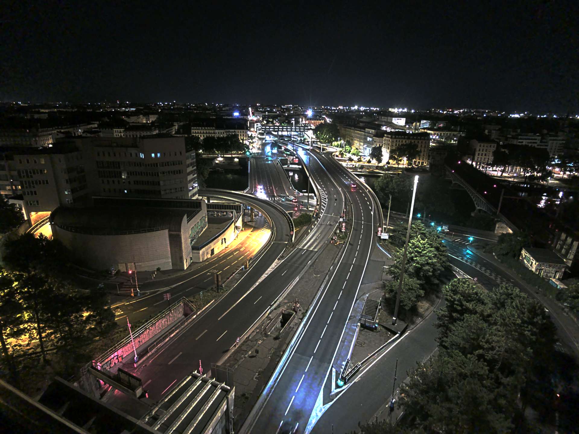 Caméra autoroute à Lyon Perrache à l'entrée Sud du Tunnel sous Fourvière, en direction de Marseille
