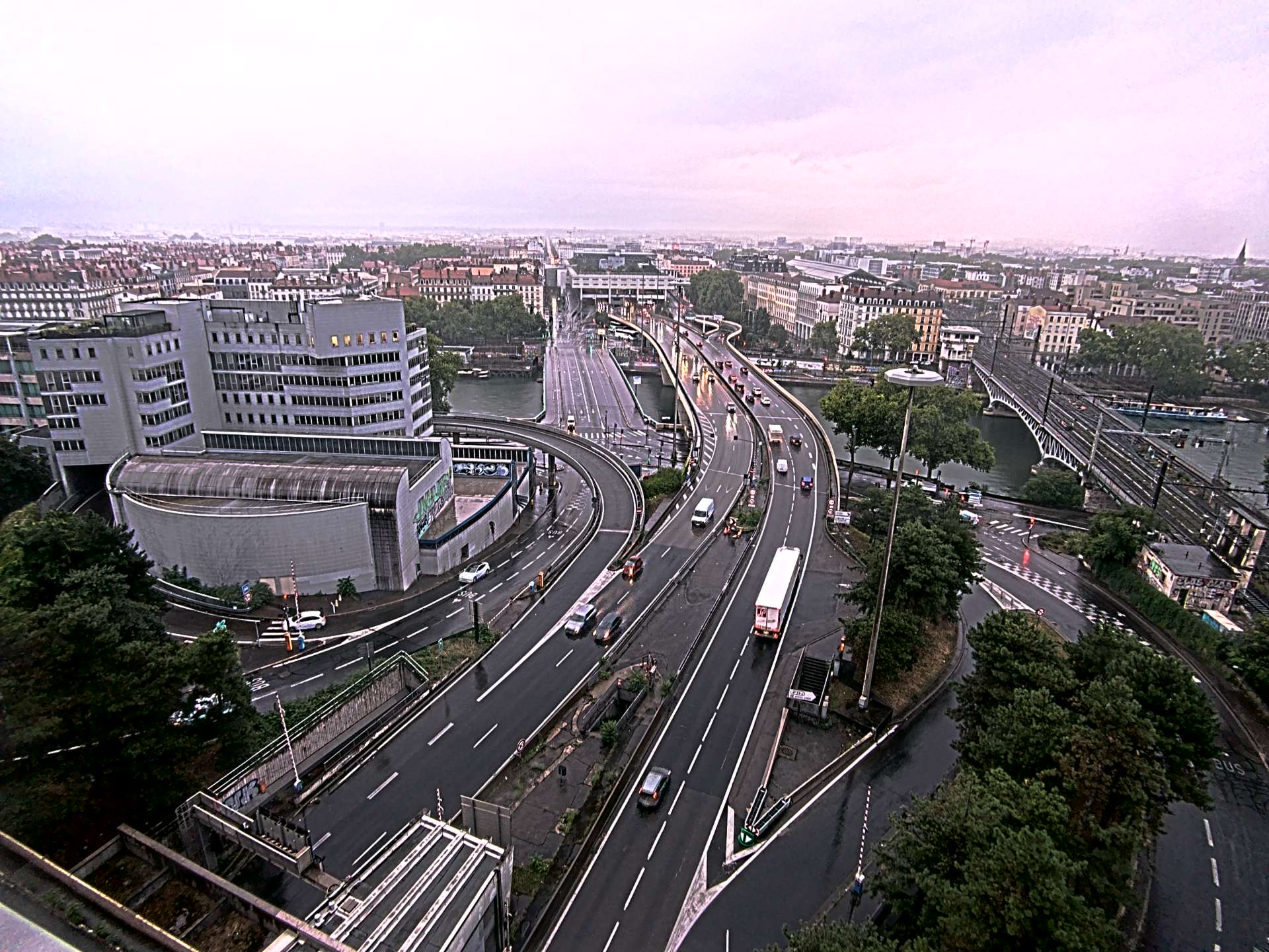 Caméra autoroute à Lyon Perrache à l'entrée Sud du Tunnel sous Fourvière, en direction de Marseille
