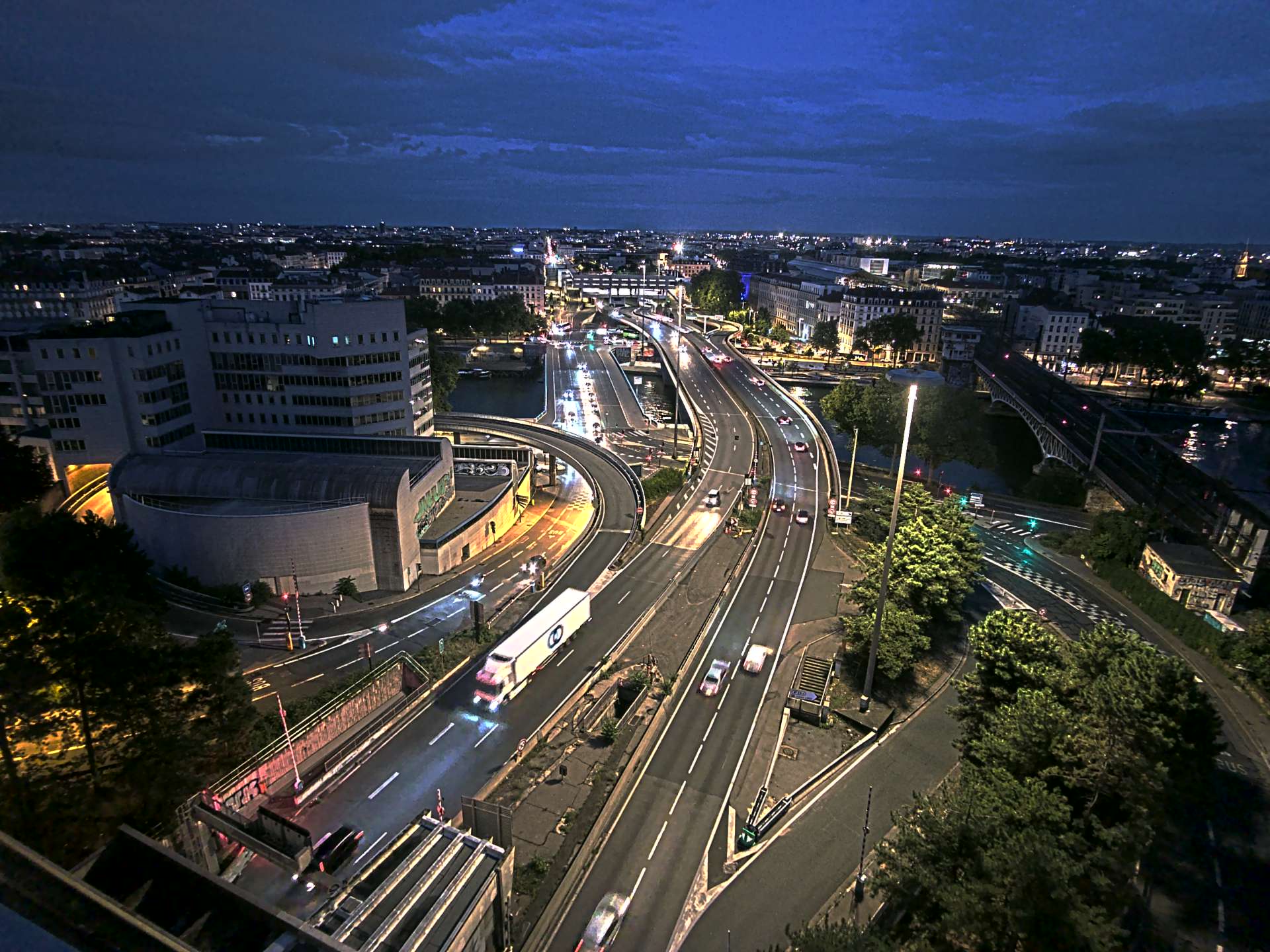 Caméra autoroute à Lyon Perrache à l'entrée Sud du Tunnel sous Fourvière, en direction de Marseille