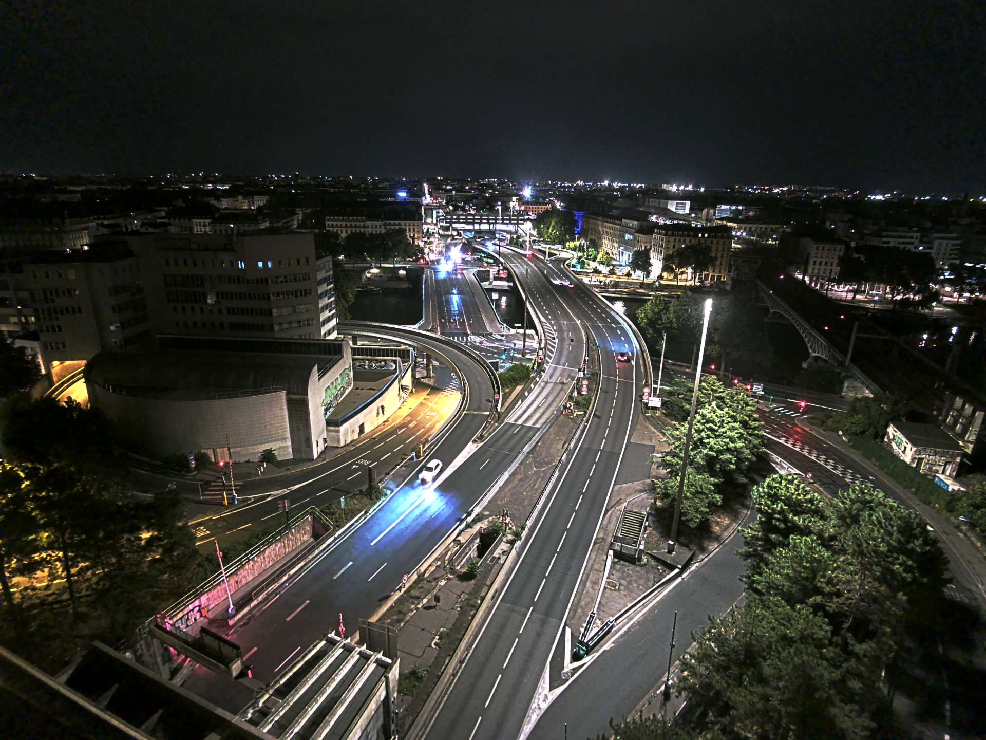 Caméra autoroute à Lyon Perrache à l'entrée Sud du Tunnel sous Fourvière, en direction de Marseille