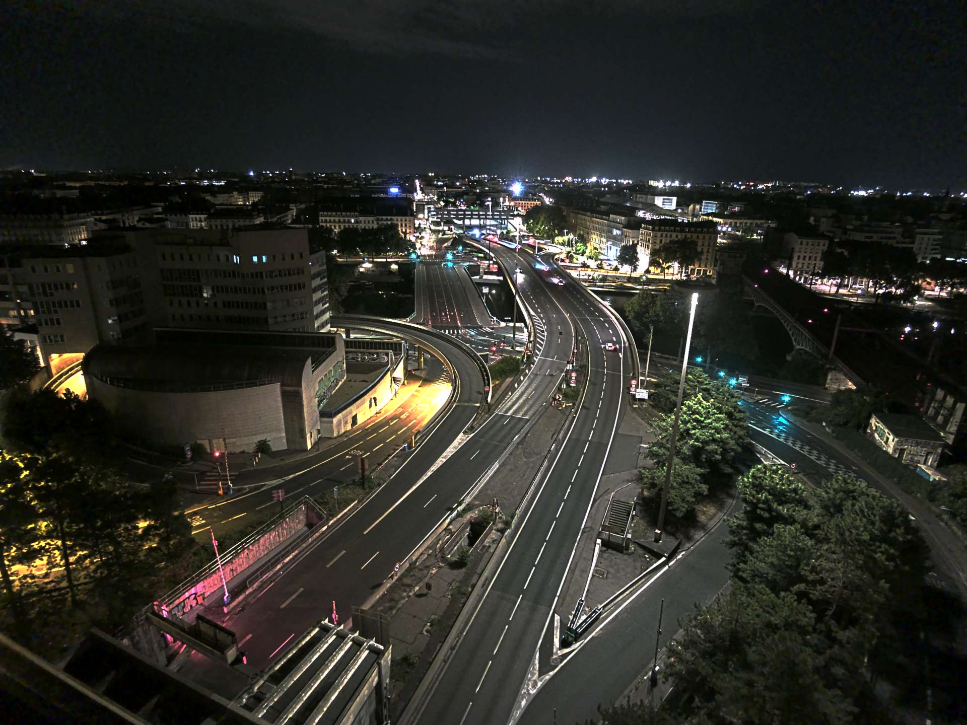 Caméra autoroute à Lyon Perrache à l'entrée Sud du Tunnel sous Fourvière, en direction de Marseille