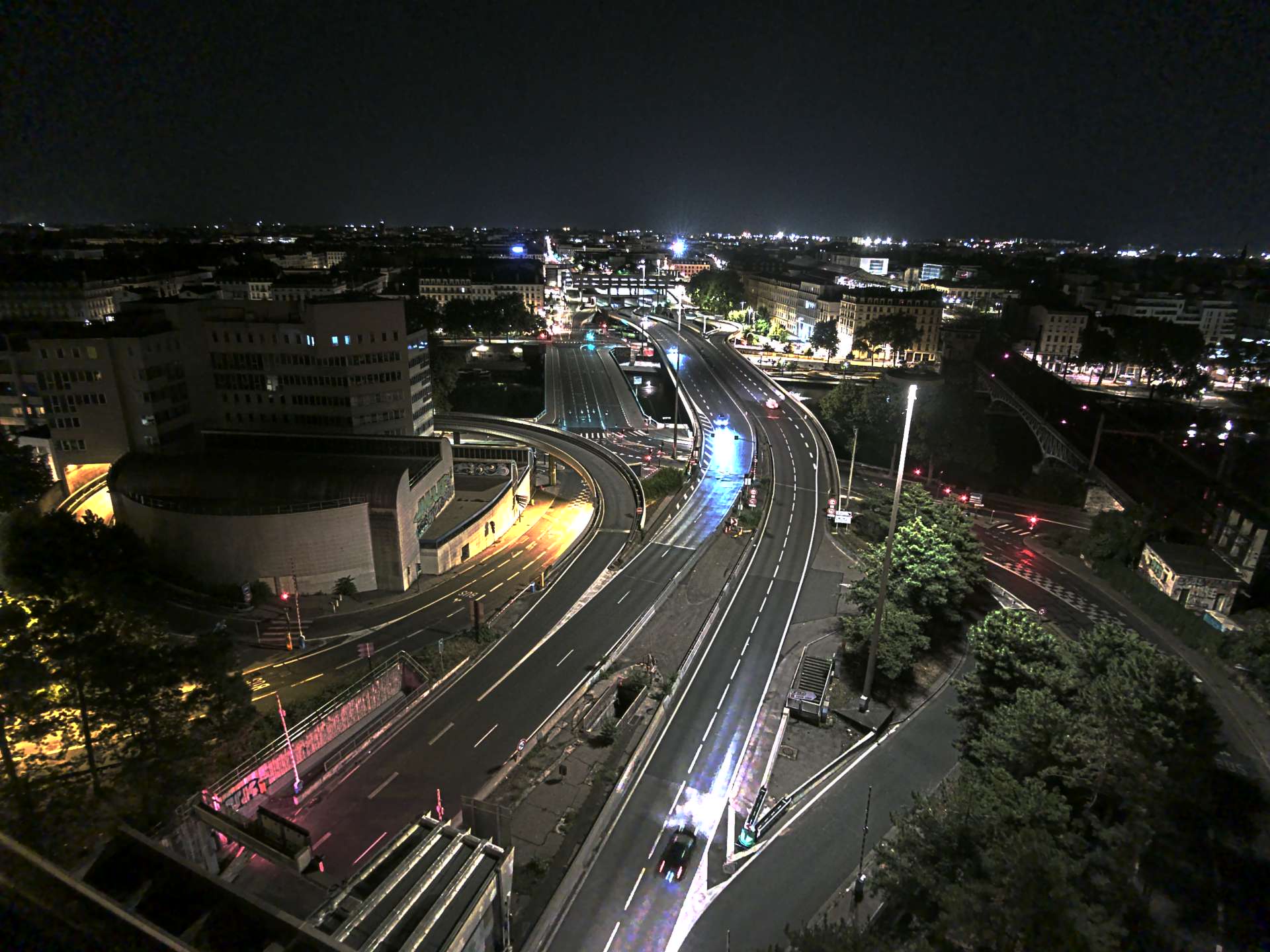 Caméra autoroute à Lyon Perrache à l'entrée Sud du Tunnel sous Fourvière, en direction de Marseille