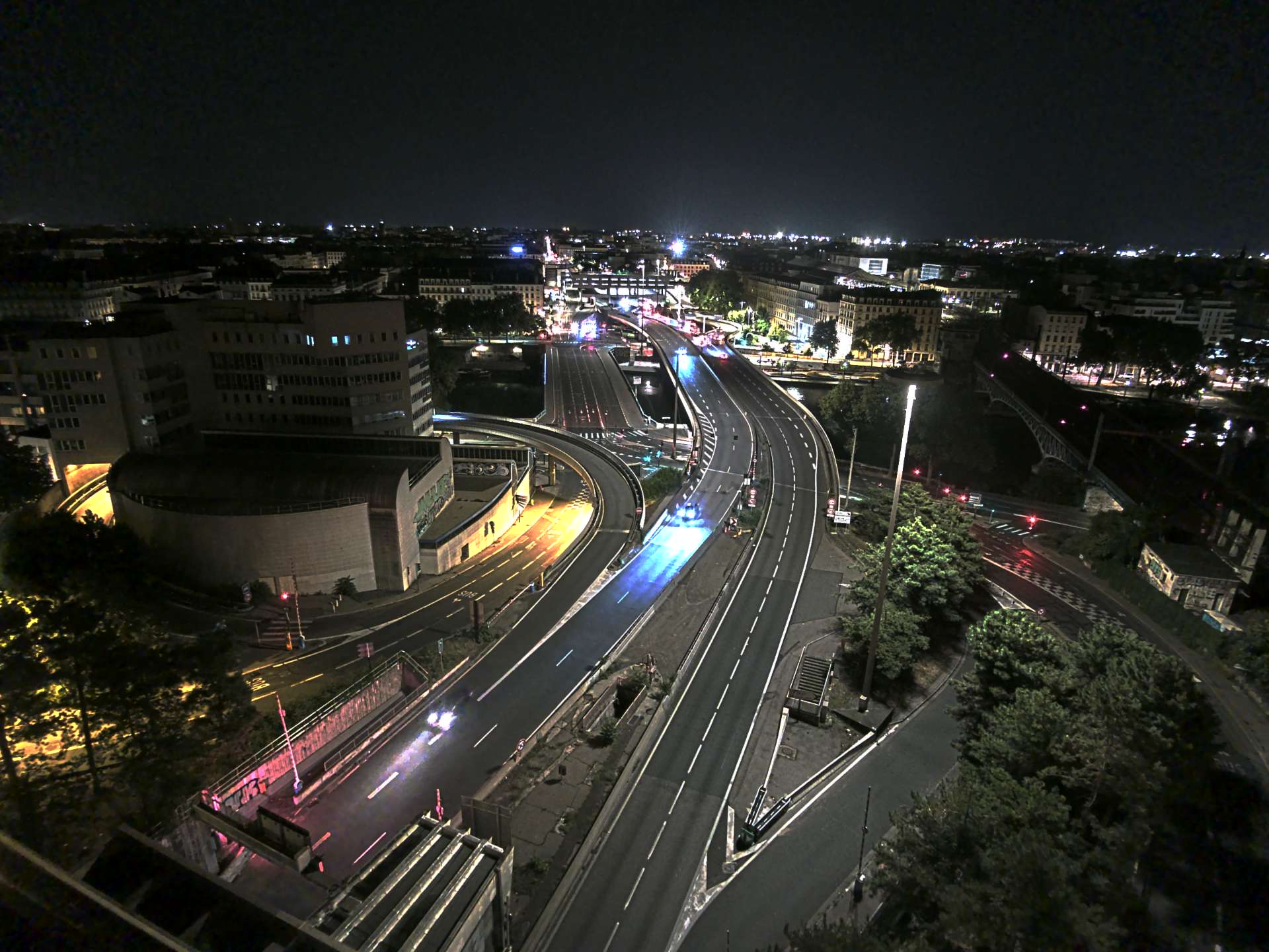 Caméra autoroute à Lyon Perrache à l'entrée Sud du Tunnel sous Fourvière, en direction de Marseille