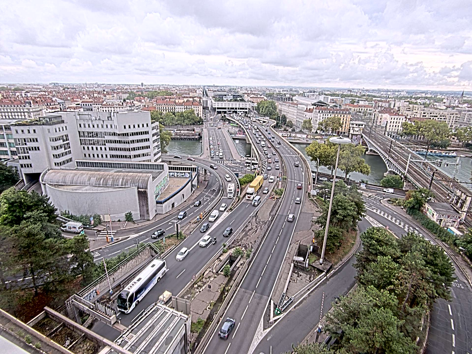 Caméra autoroute à Lyon Perrache à l'entrée Sud du Tunnel sous Fourvière, en direction de Marseille
