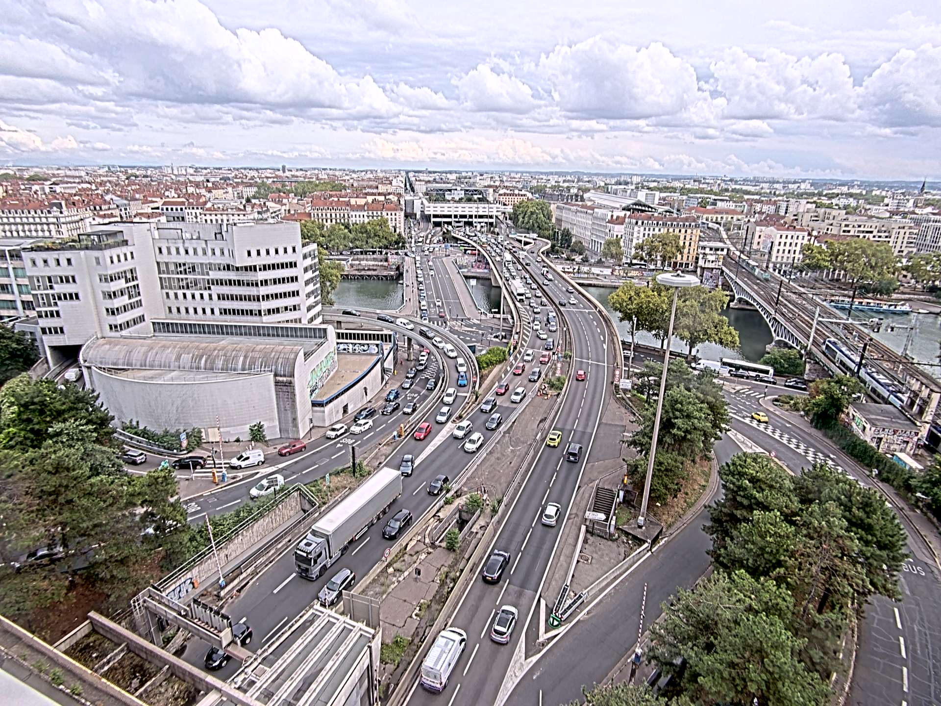 Caméra autoroute à Lyon Perrache à l'entrée Sud du Tunnel sous Fourvière, en direction de Marseille