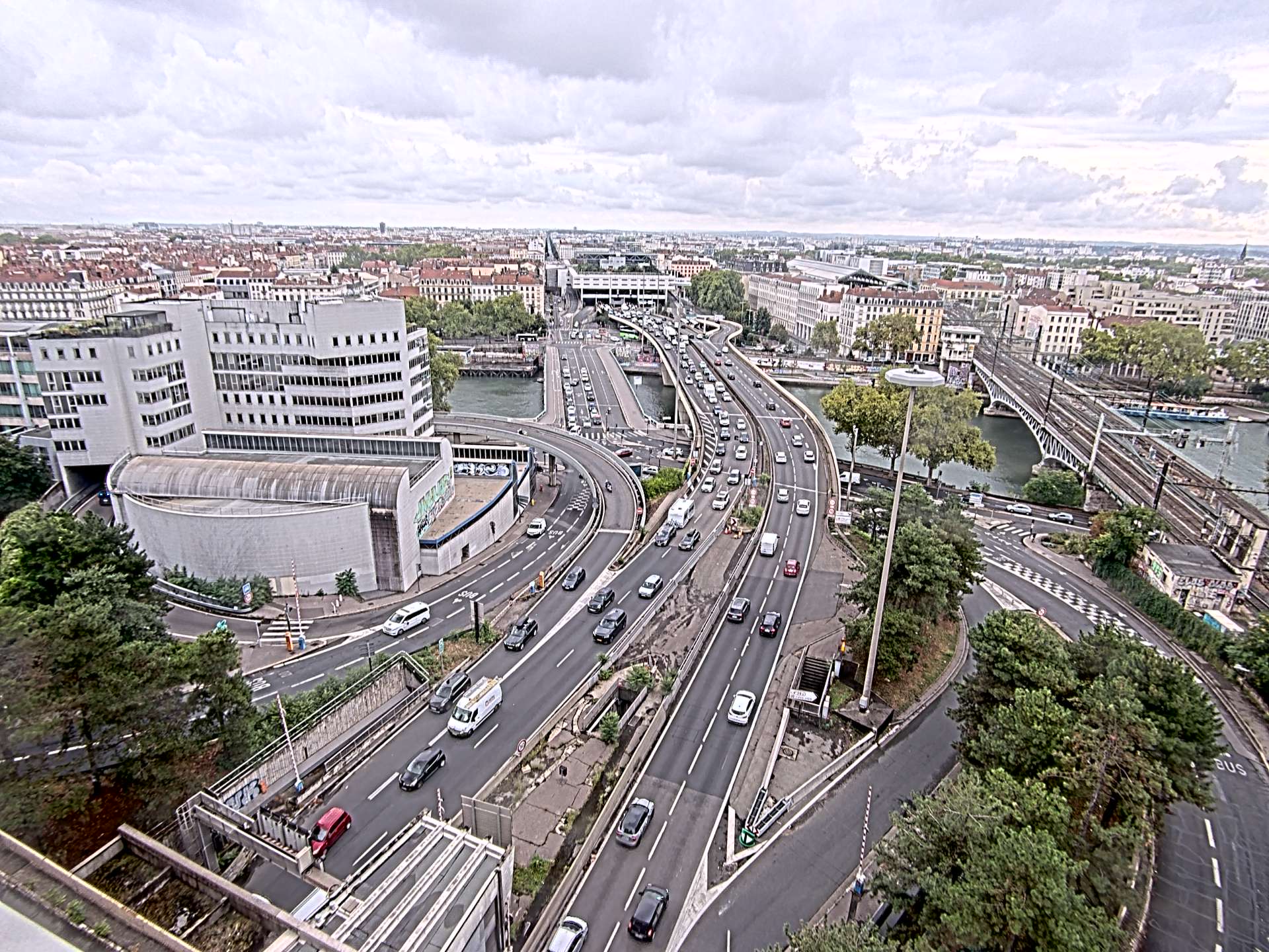 Caméra autoroute à Lyon Perrache à l'entrée Sud du Tunnel sous Fourvière, en direction de Marseille