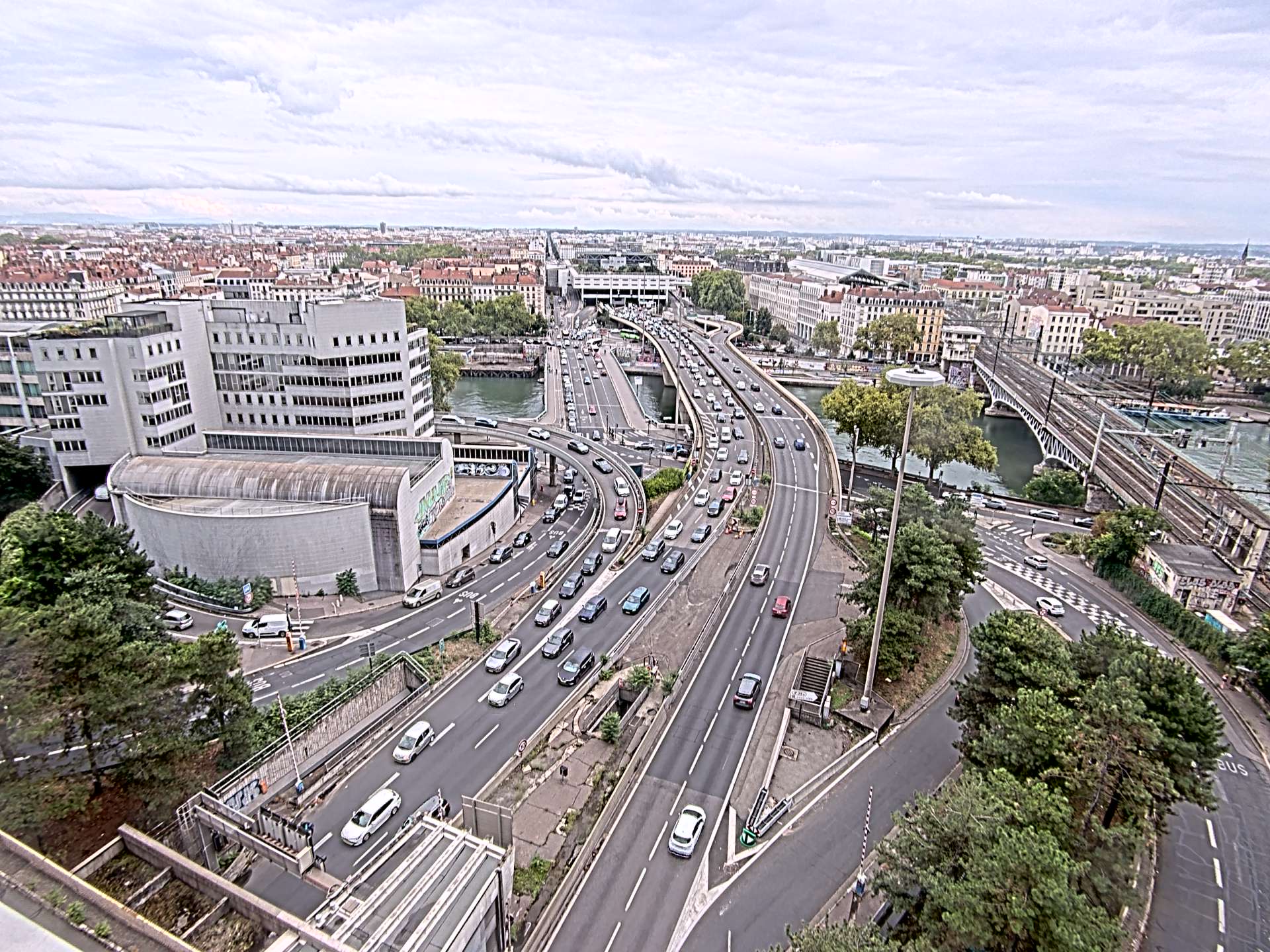 Caméra autoroute à Lyon Perrache à l'entrée Sud du Tunnel sous Fourvière, en direction de Marseille