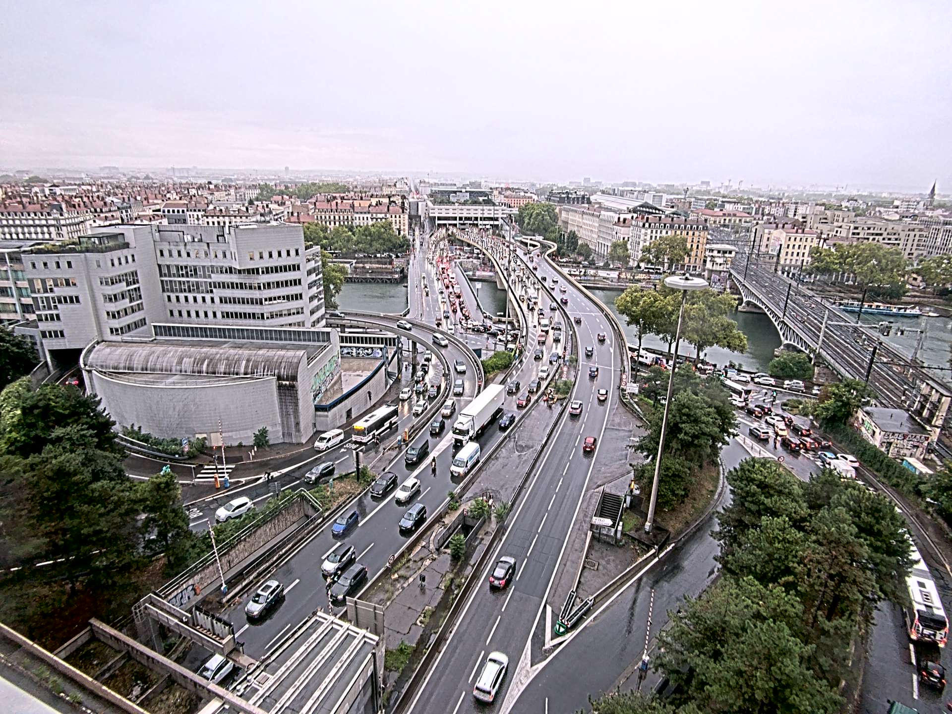 Caméra autoroute à Lyon Perrache à l'entrée Sud du Tunnel sous Fourvière, en direction de Marseille