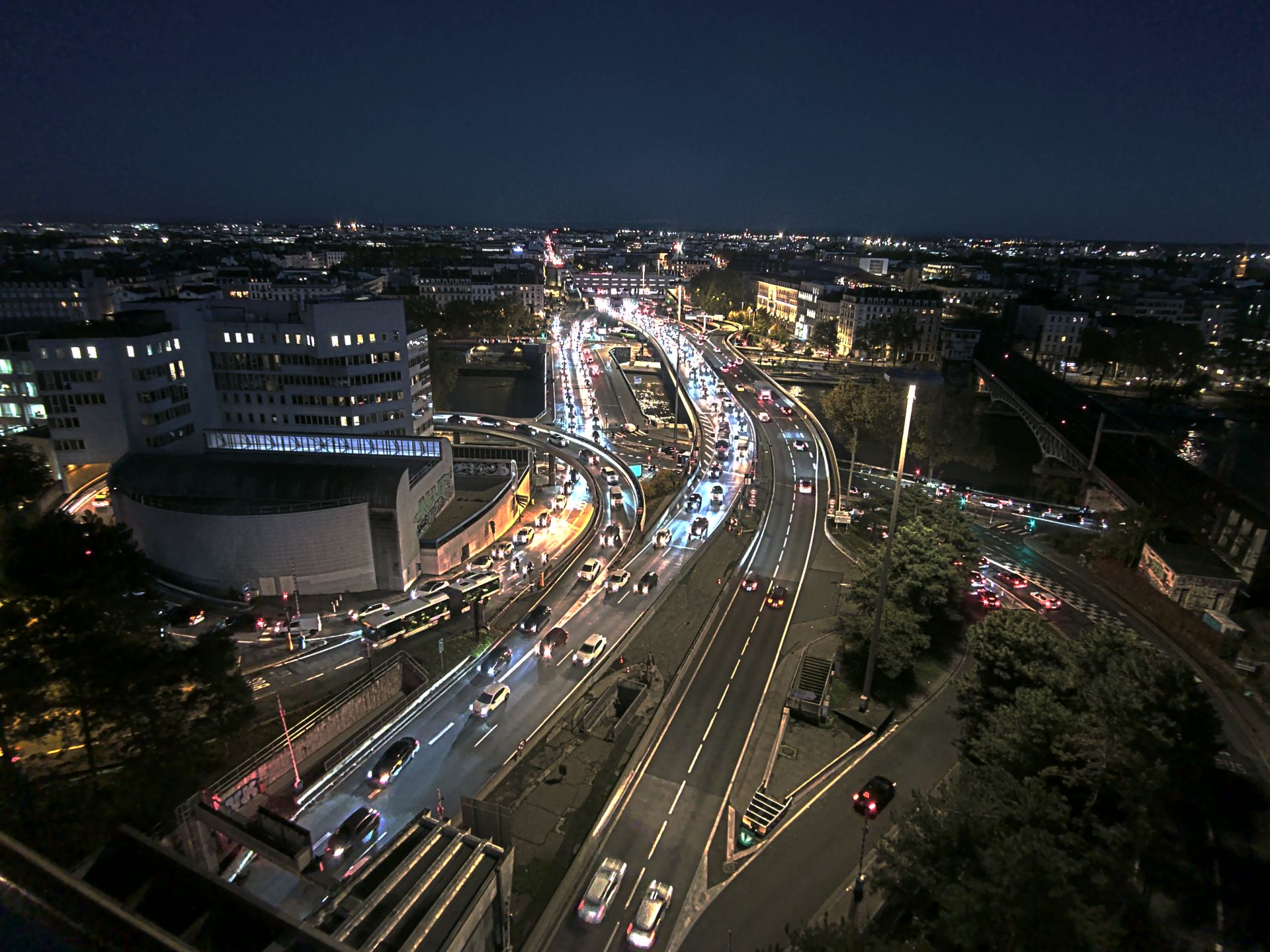 Caméra autoroute à Lyon Perrache à l'entrée Sud du Tunnel sous Fourvière, en direction de Marseille