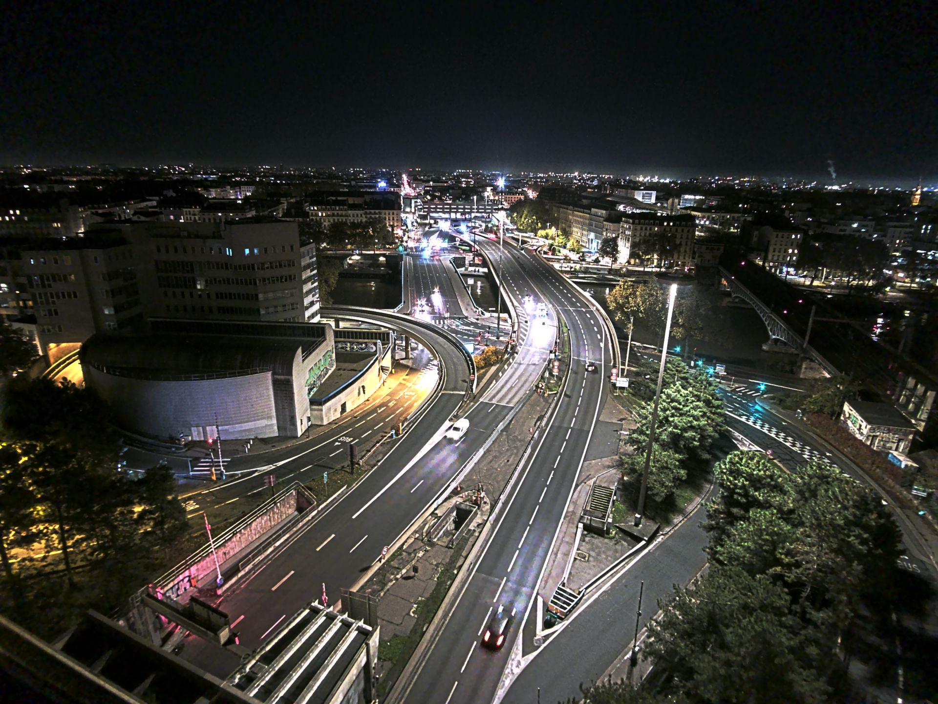 Caméra autoroute à Lyon Perrache à l'entrée Sud du Tunnel sous Fourvière, en direction de Marseille