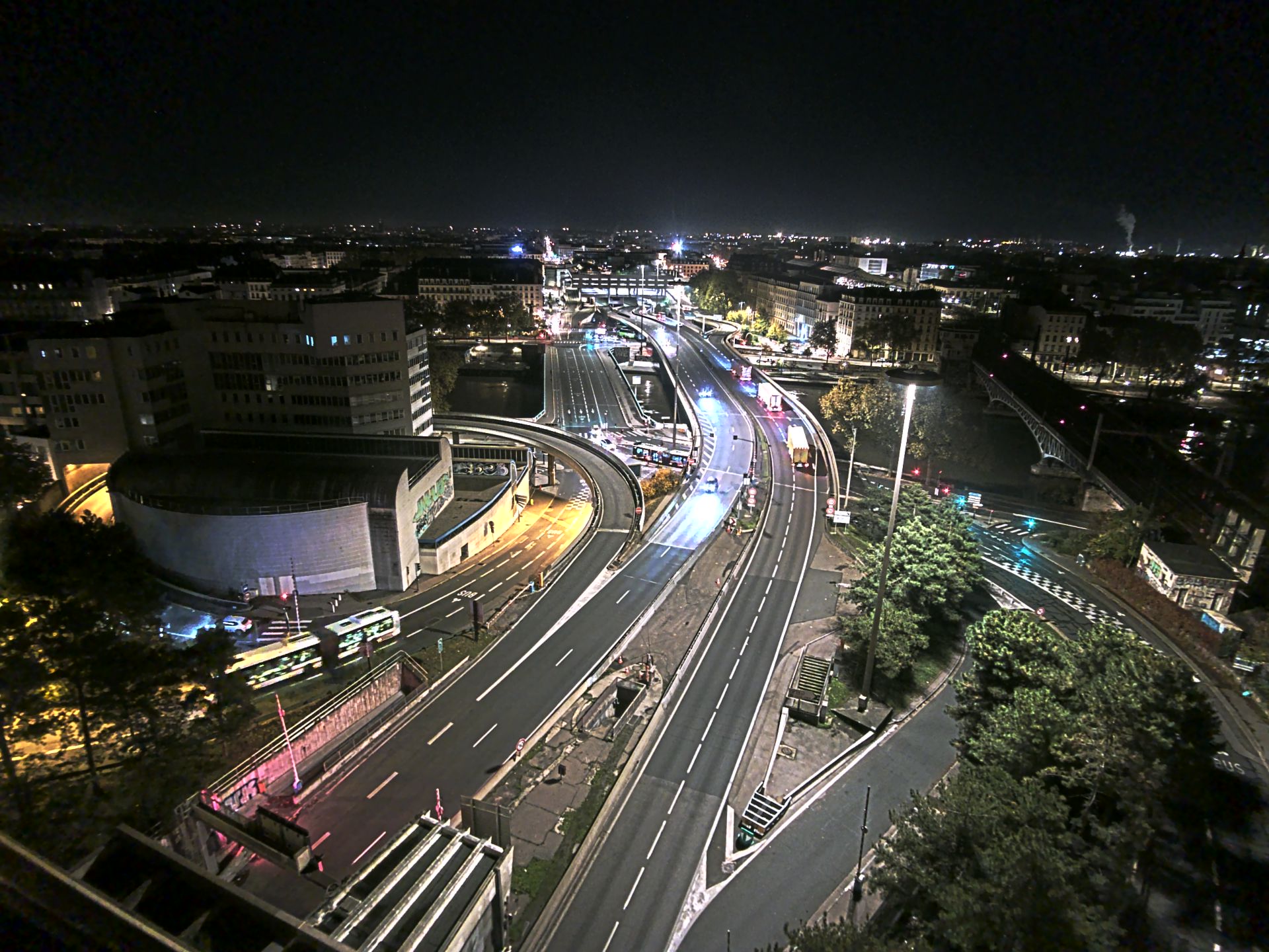 Caméra autoroute à Lyon Perrache à l'entrée Sud du Tunnel sous Fourvière, en direction de Marseille