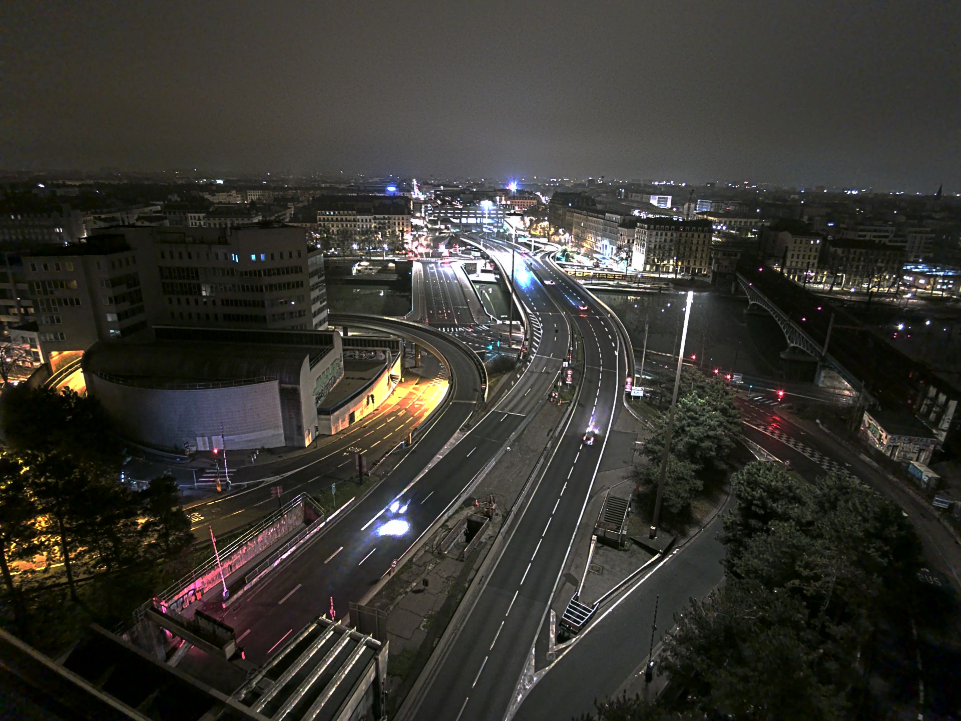 Caméra autoroute à Lyon Perrache à l'entrée Sud du Tunnel sous Fourvière, en direction de Marseille
