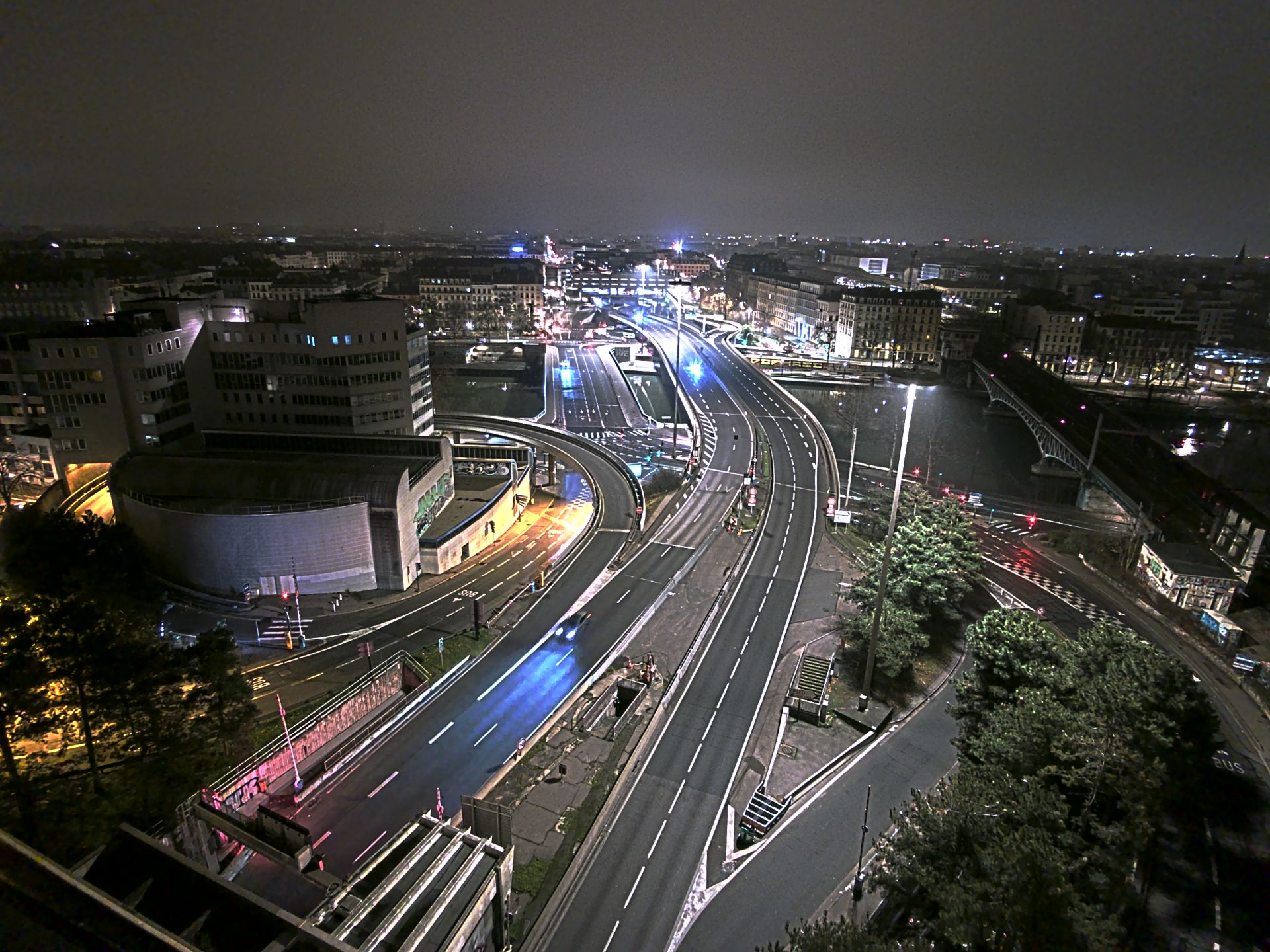 Caméra autoroute à Lyon Perrache à l'entrée Sud du Tunnel sous Fourvière, en direction de Marseille