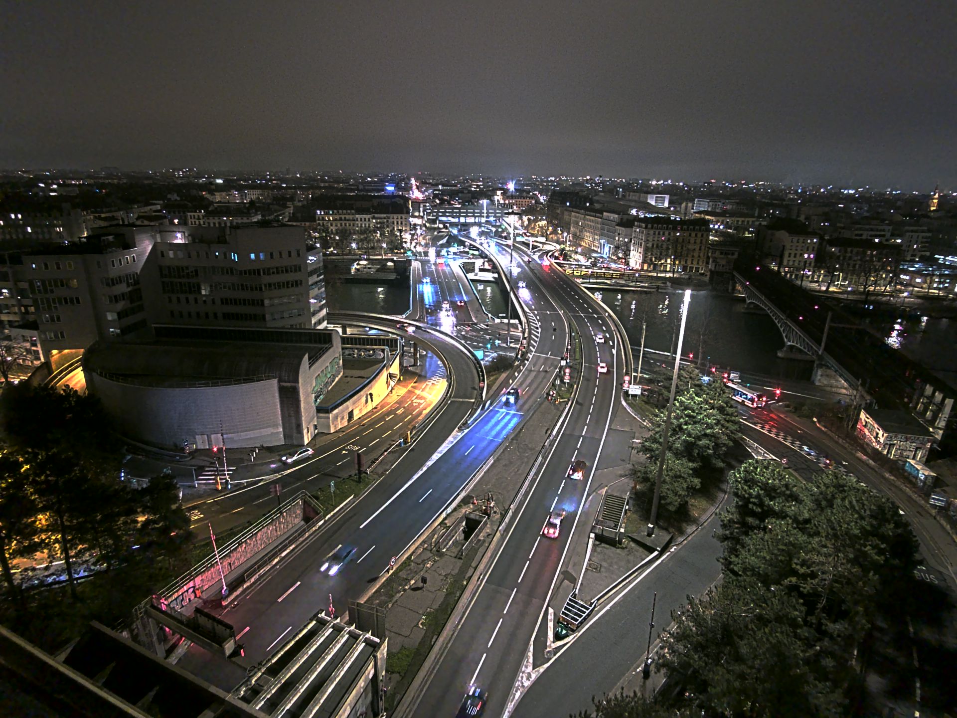 Caméra autoroute à Lyon Perrache à l'entrée Sud du Tunnel sous Fourvière, en direction de Marseille