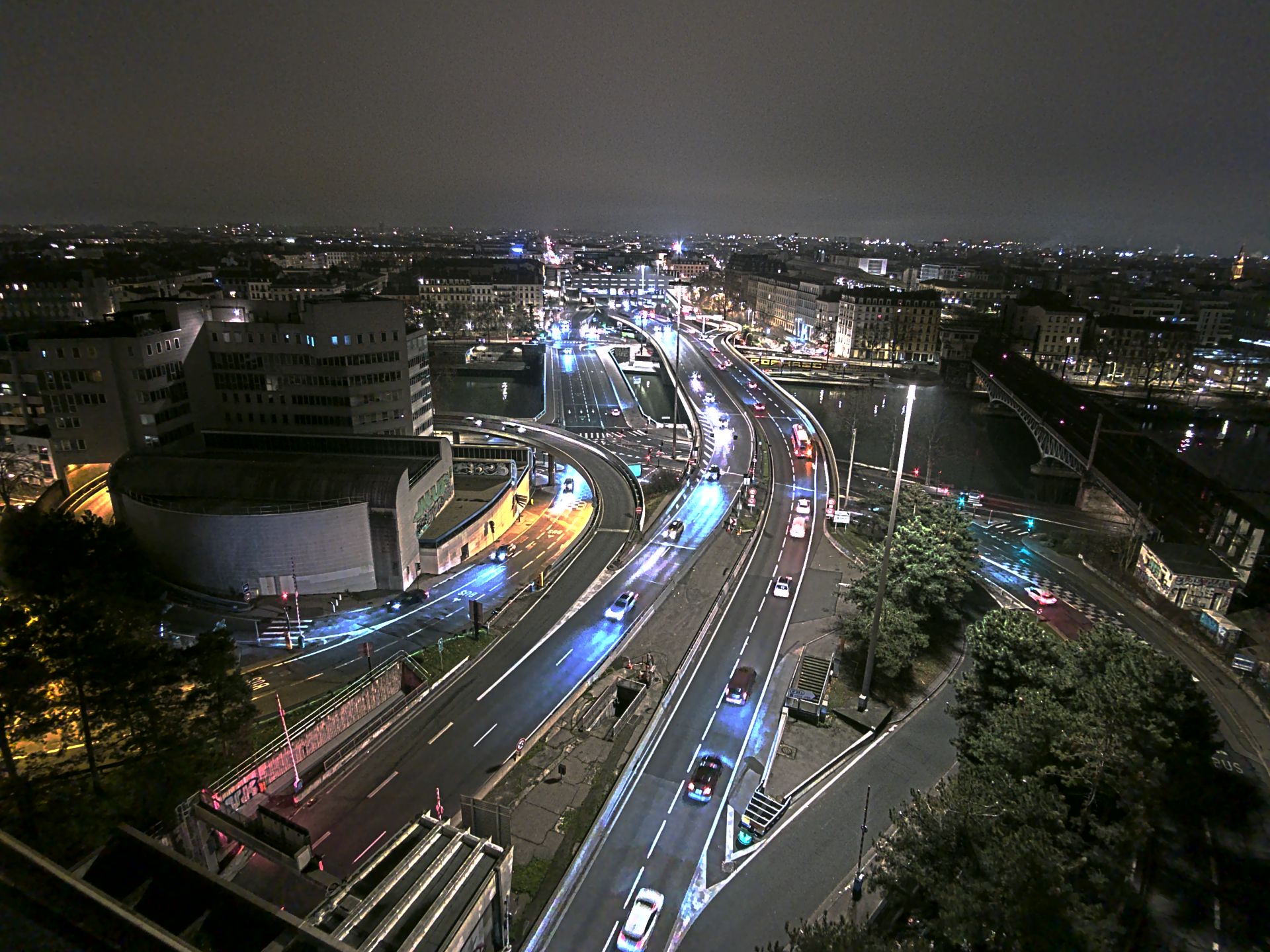 Caméra autoroute à Lyon Perrache à l'entrée Sud du Tunnel sous Fourvière, en direction de Marseille