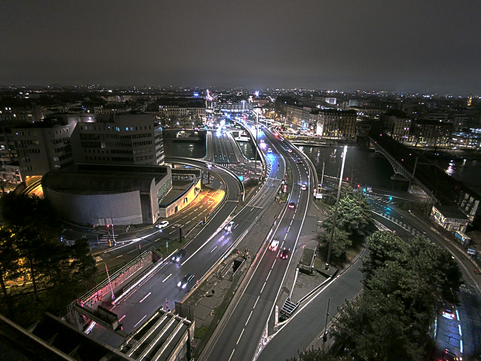 Caméra autoroute à Lyon Perrache à l'entrée Sud du Tunnel sous Fourvière, en direction de Marseille