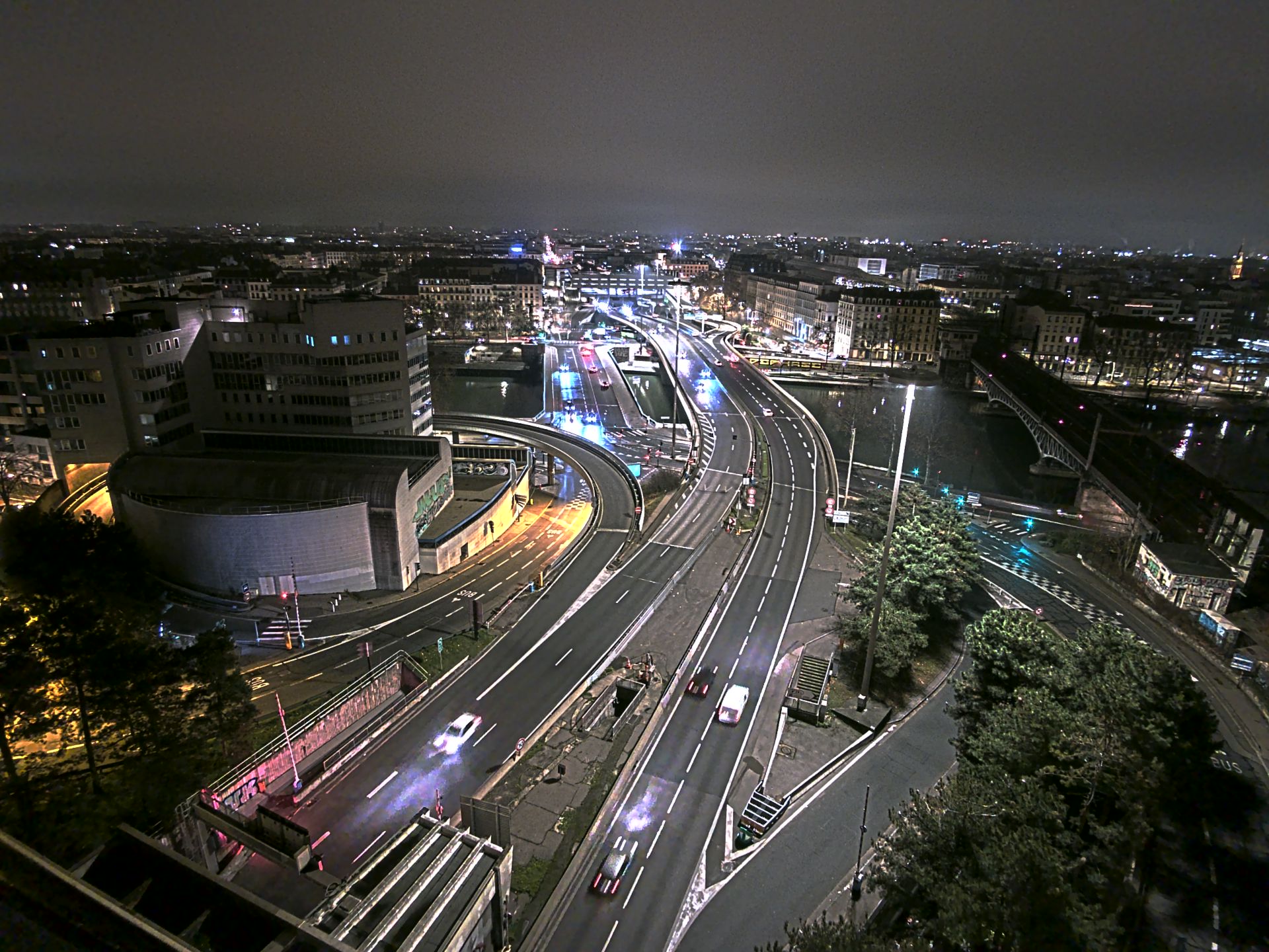 Caméra autoroute à Lyon Perrache à l'entrée Sud du Tunnel sous Fourvière, en direction de Marseille