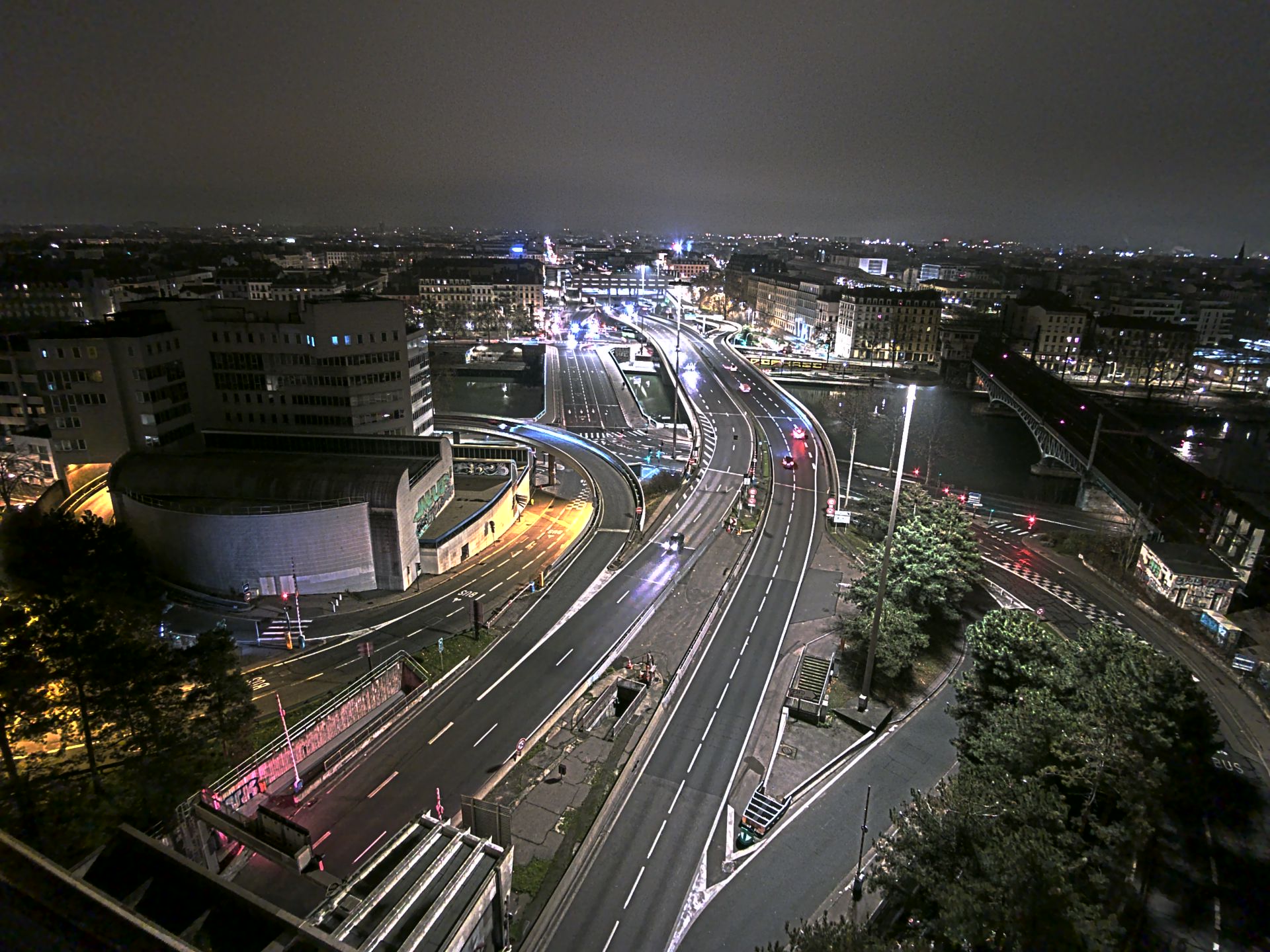 Caméra autoroute à Lyon Perrache à l'entrée Sud du Tunnel sous Fourvière, en direction de Marseille