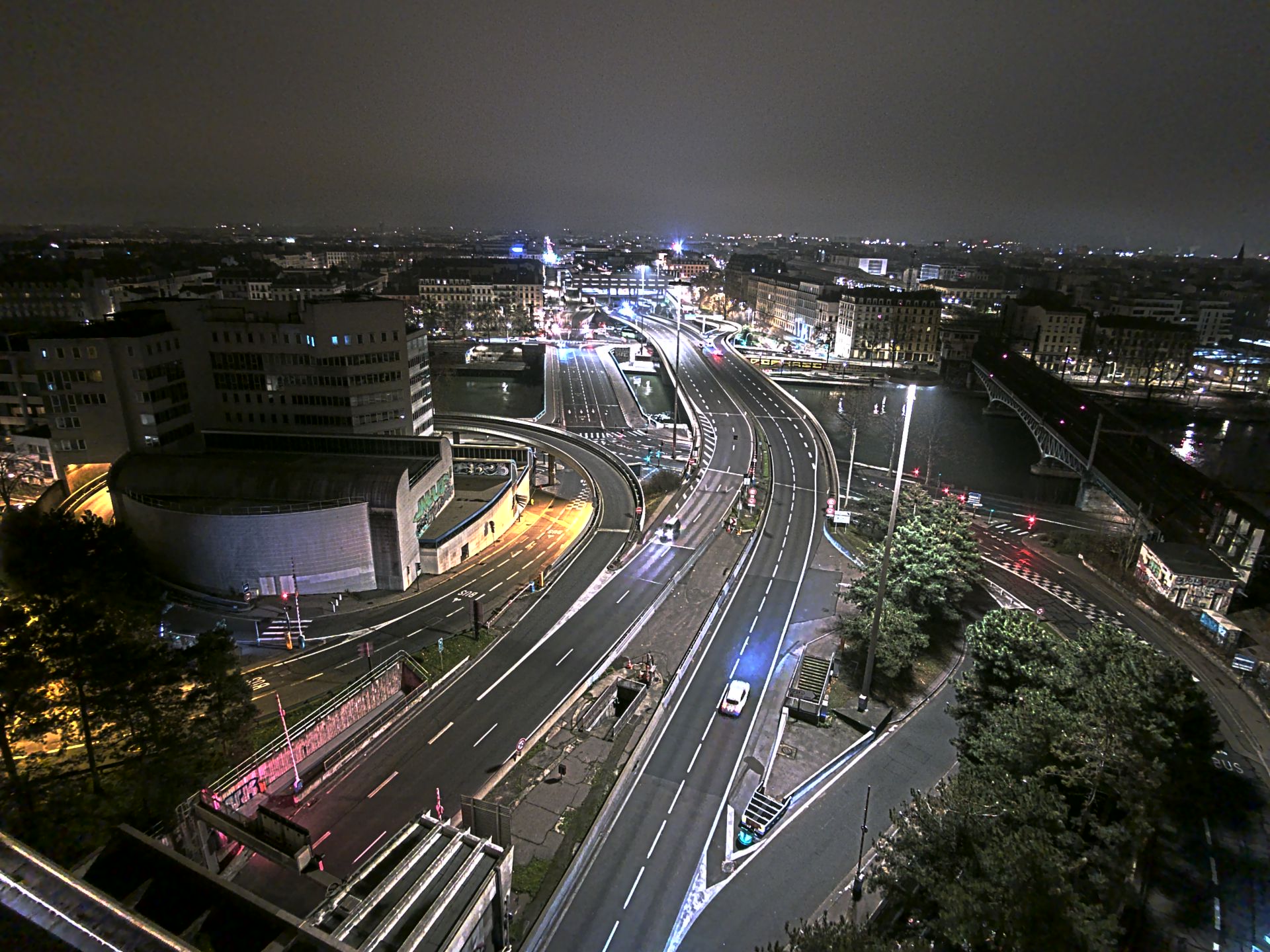 Caméra autoroute à Lyon Perrache à l'entrée Sud du Tunnel sous Fourvière, en direction de Marseille