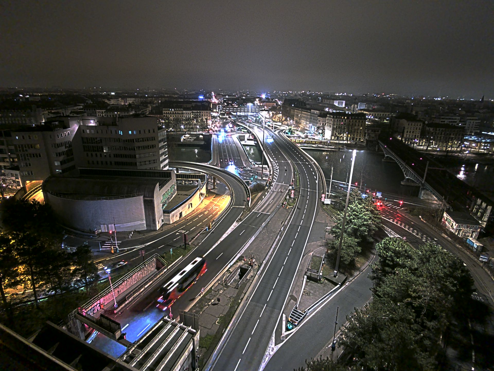 Caméra autoroute à Lyon Perrache à l'entrée Sud du Tunnel sous Fourvière, en direction de Marseille