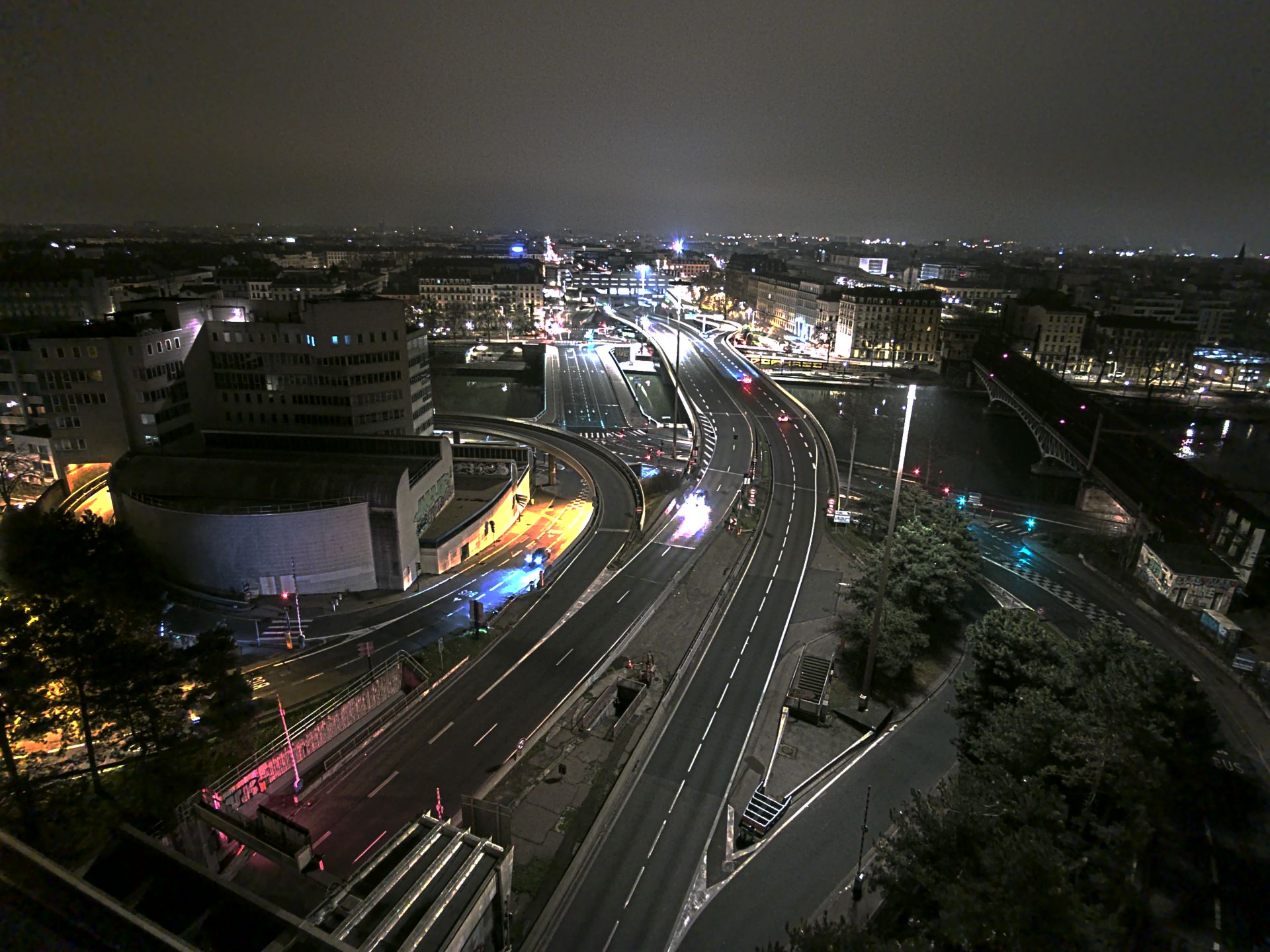 Caméra autoroute à Lyon Perrache à l'entrée Sud du Tunnel sous Fourvière, en direction de Marseille