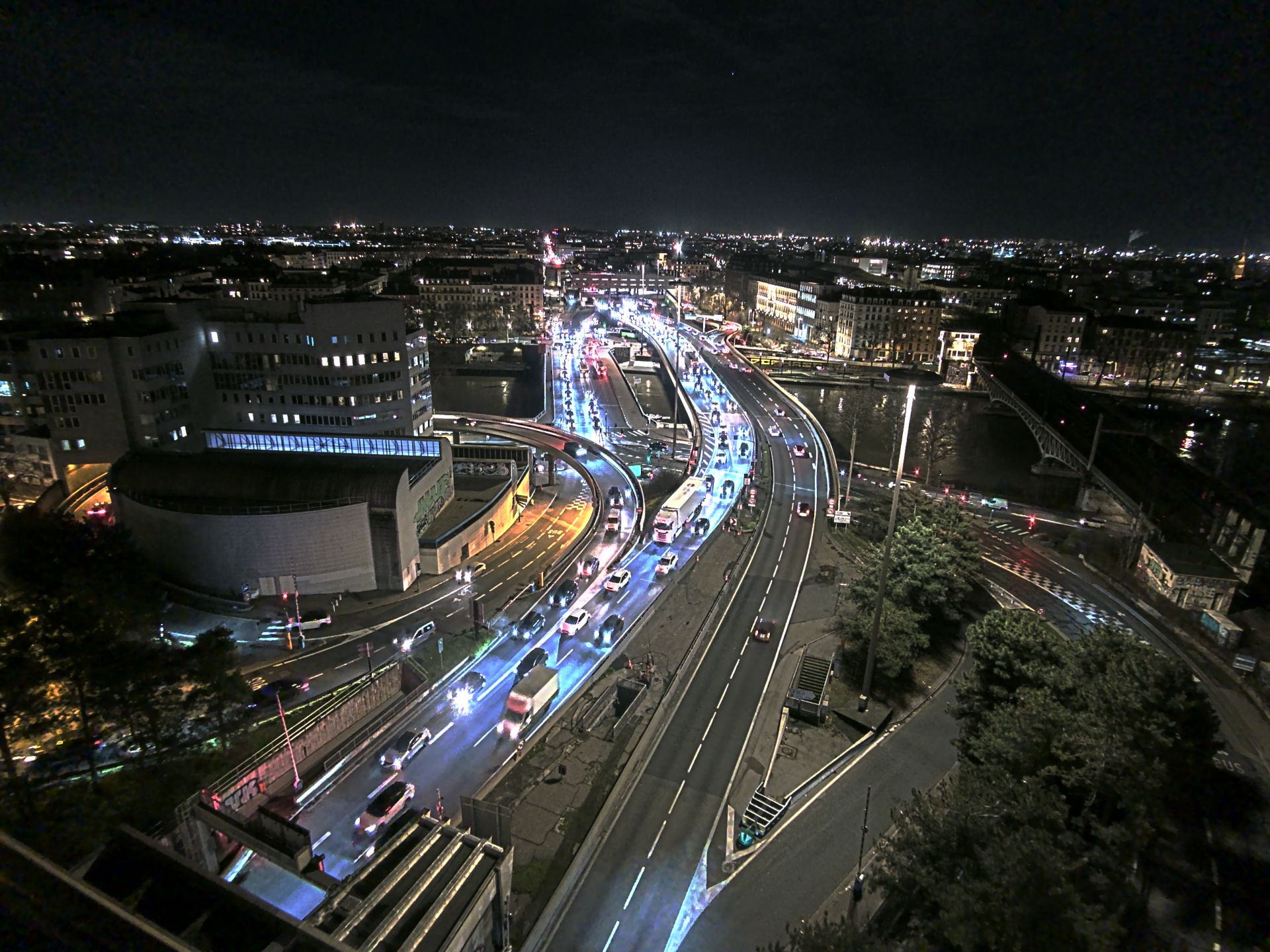 Caméra autoroute à Lyon Perrache à l'entrée Sud du Tunnel sous Fourvière, en direction de Marseille