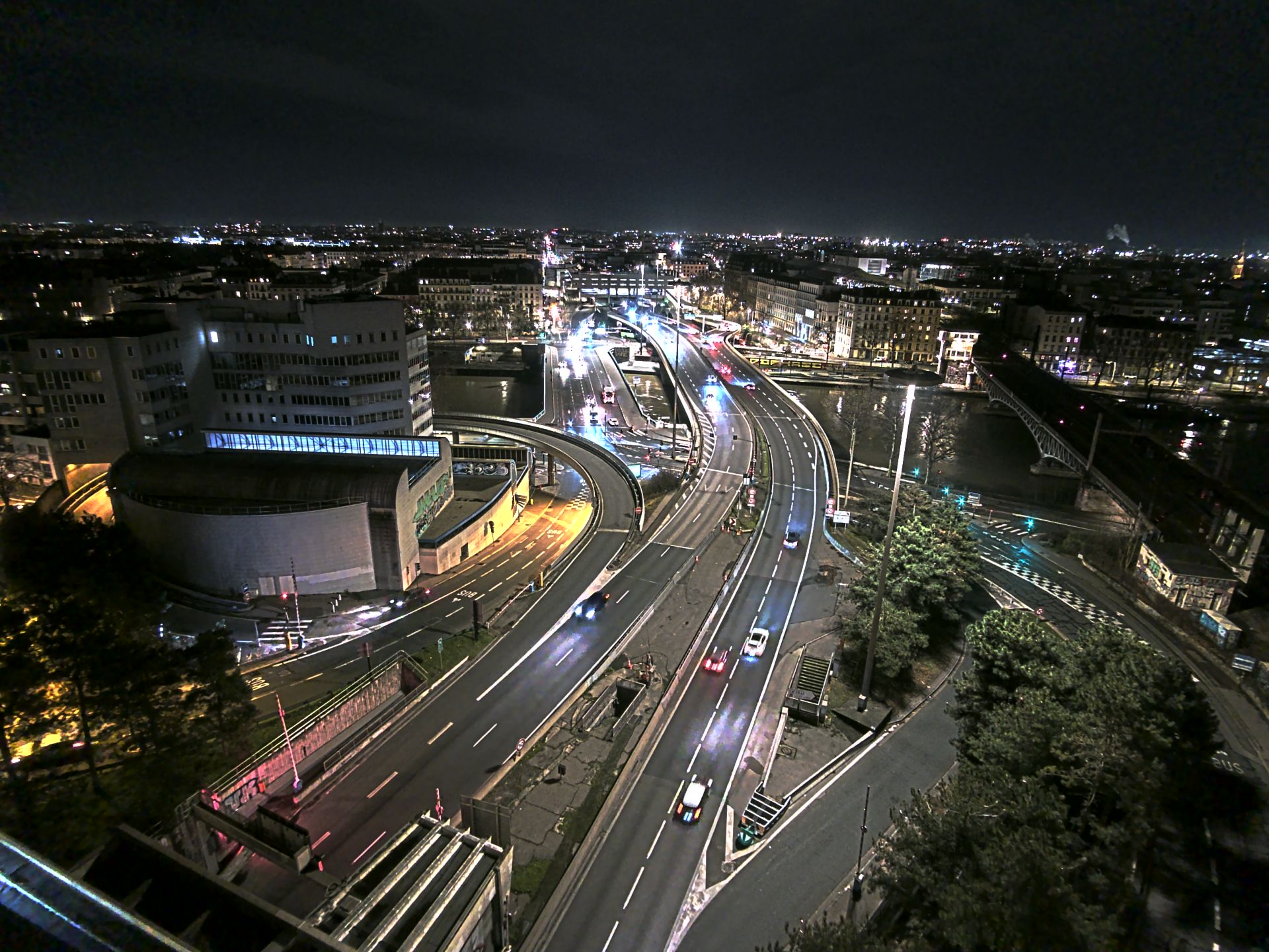 Caméra autoroute à Lyon Perrache à l'entrée Sud du Tunnel sous Fourvière, en direction de Marseille