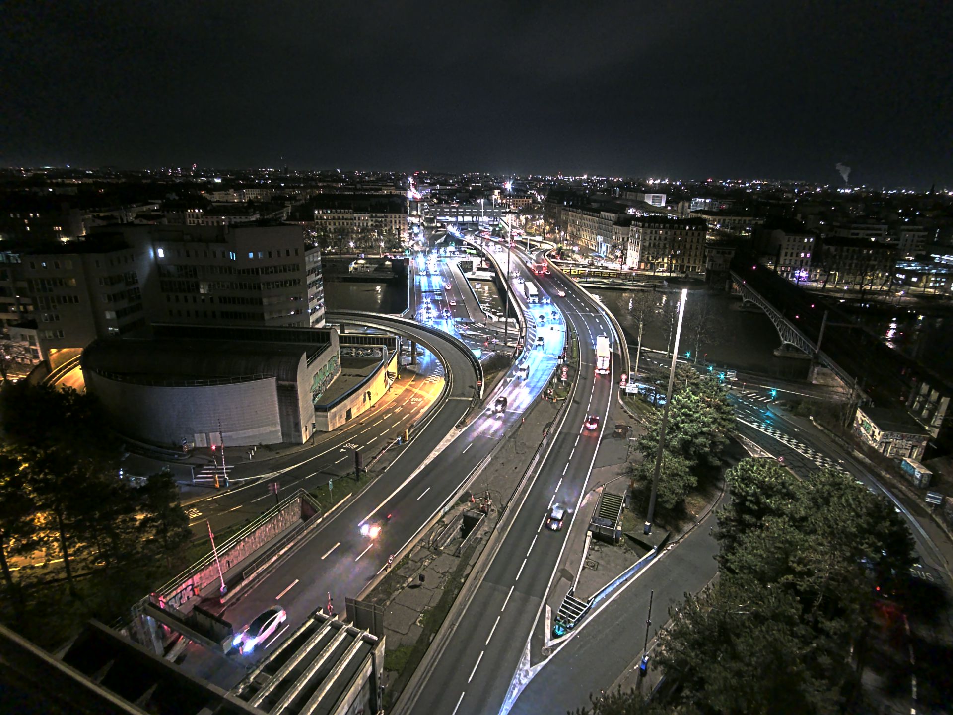 Caméra autoroute à Lyon Perrache à l'entrée Sud du Tunnel sous Fourvière, en direction de Marseille