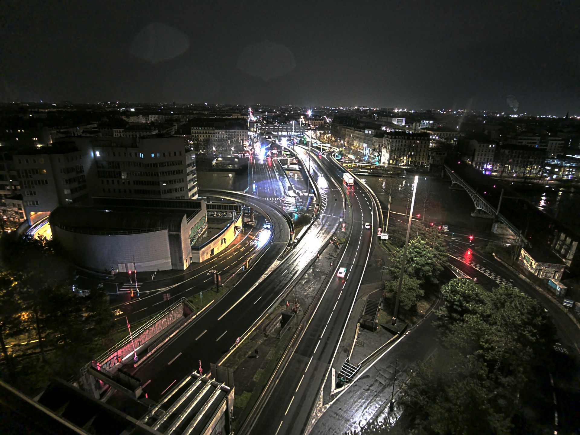 Caméra autoroute à Lyon Perrache à l'entrée Sud du Tunnel sous Fourvière, en direction de Marseille
