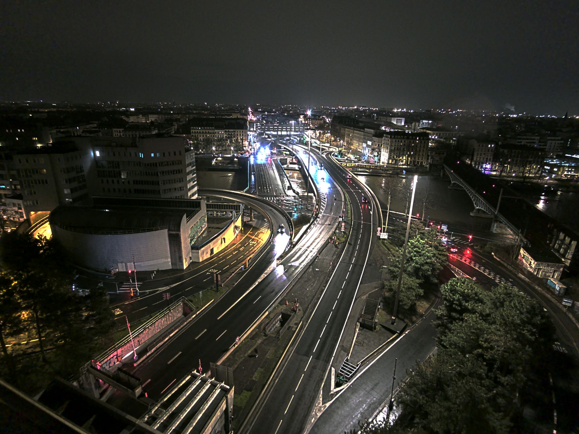 Caméra autoroute à Lyon Perrache à l'entrée Sud du Tunnel sous Fourvière, en direction de Marseille